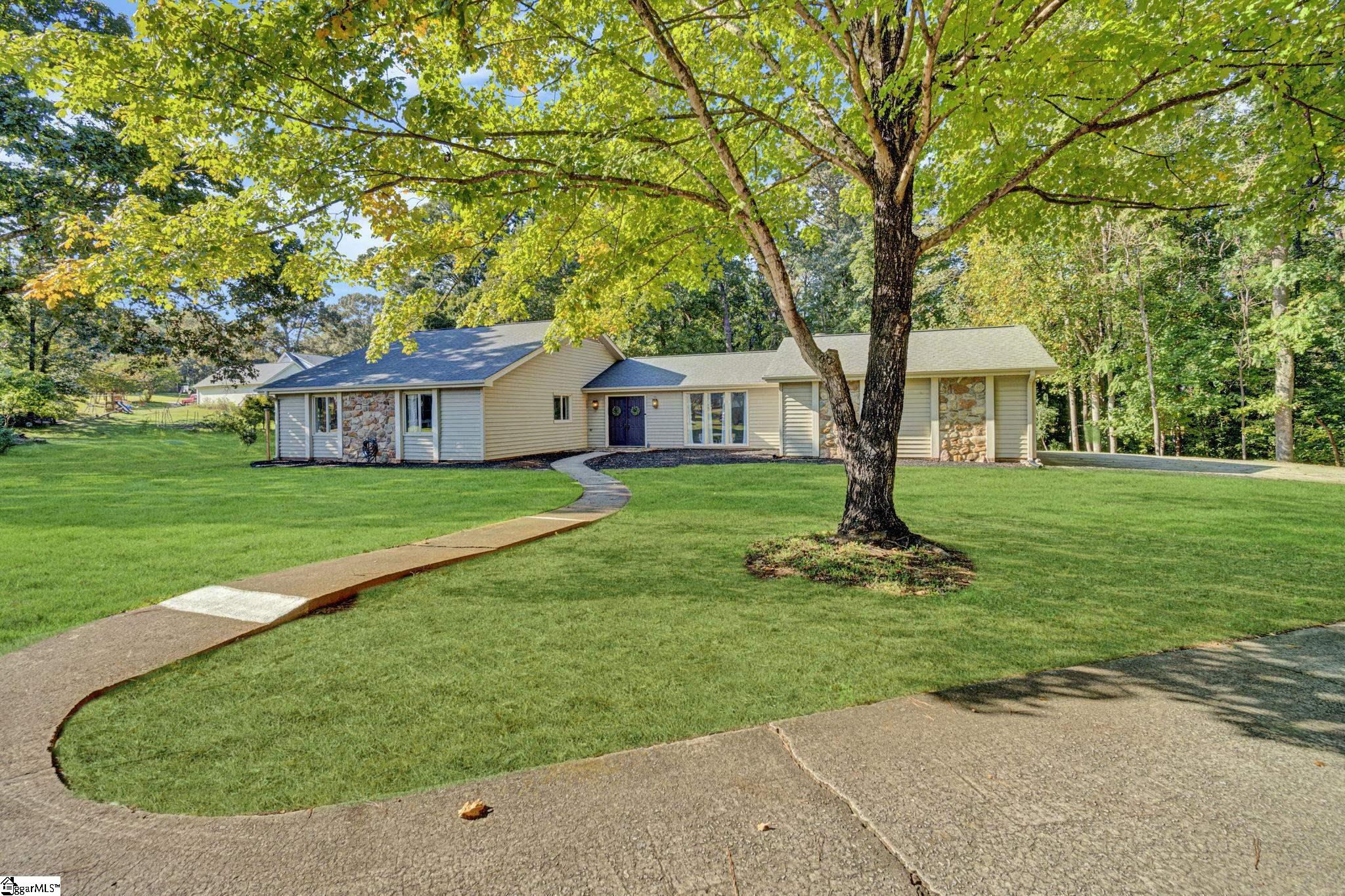 104 W Croydon Court Property Photo 47