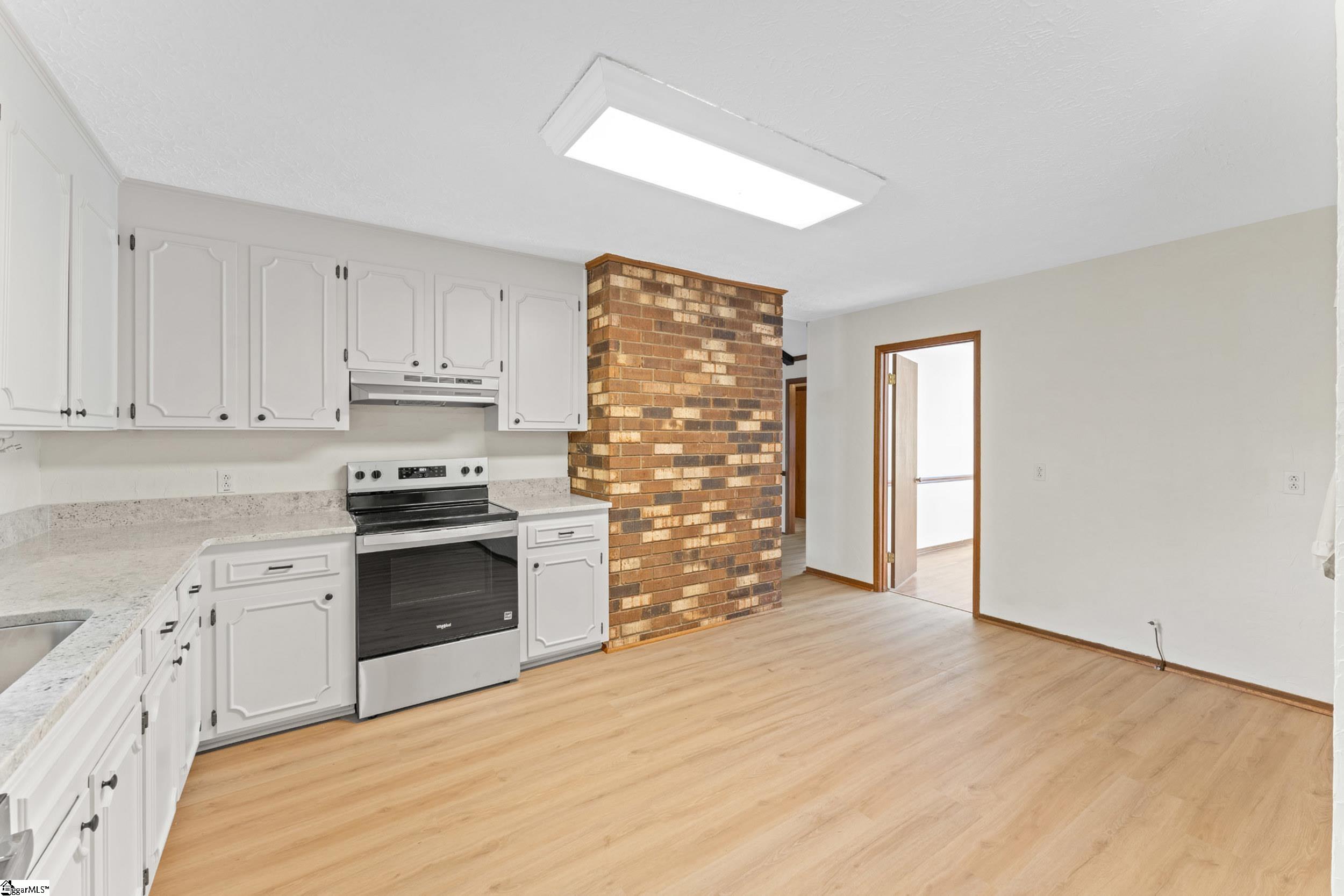 503 Windward Way Property Photo 10