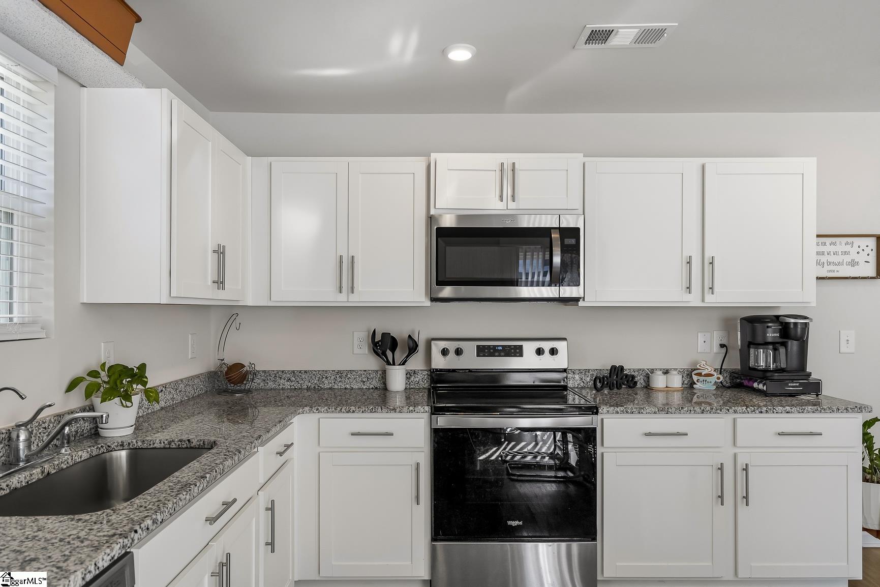 304 Burgess Lane Property Photo 11