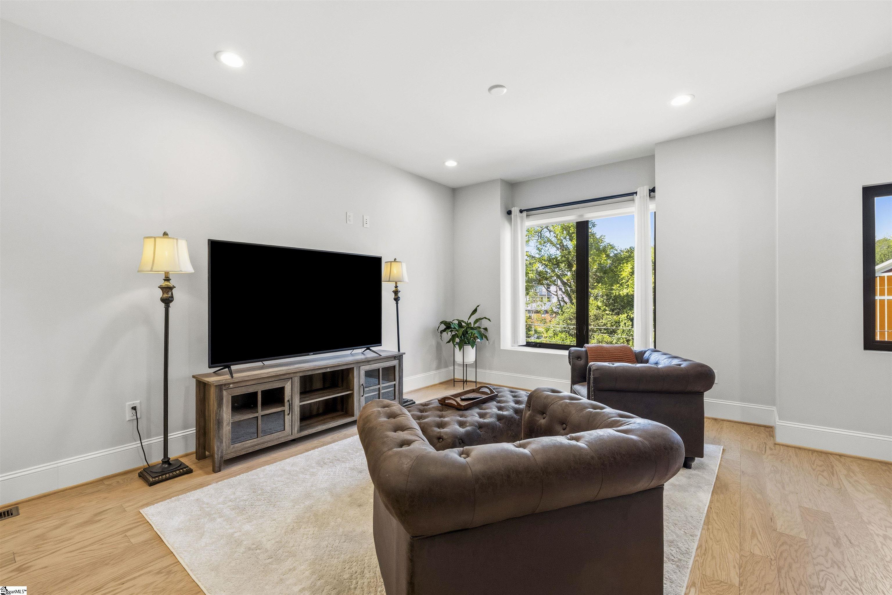 23 Conwell Street Property Photo 9