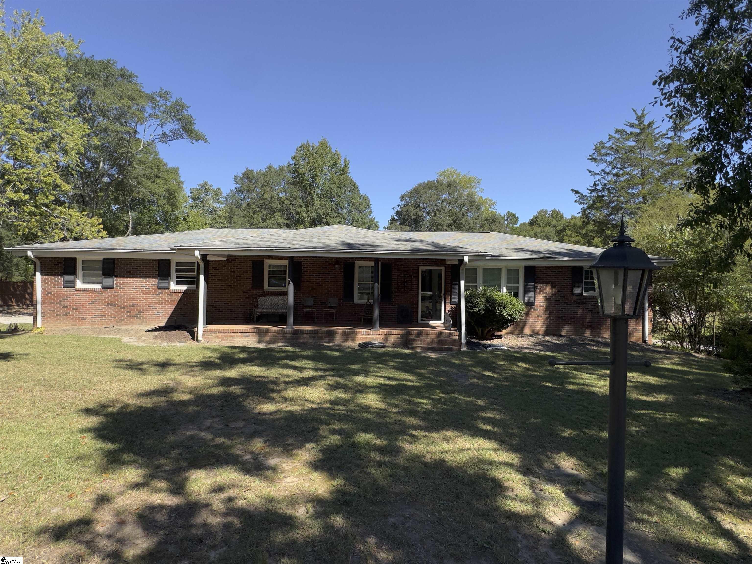 1923 Roper Mountain Road Property Photo 3