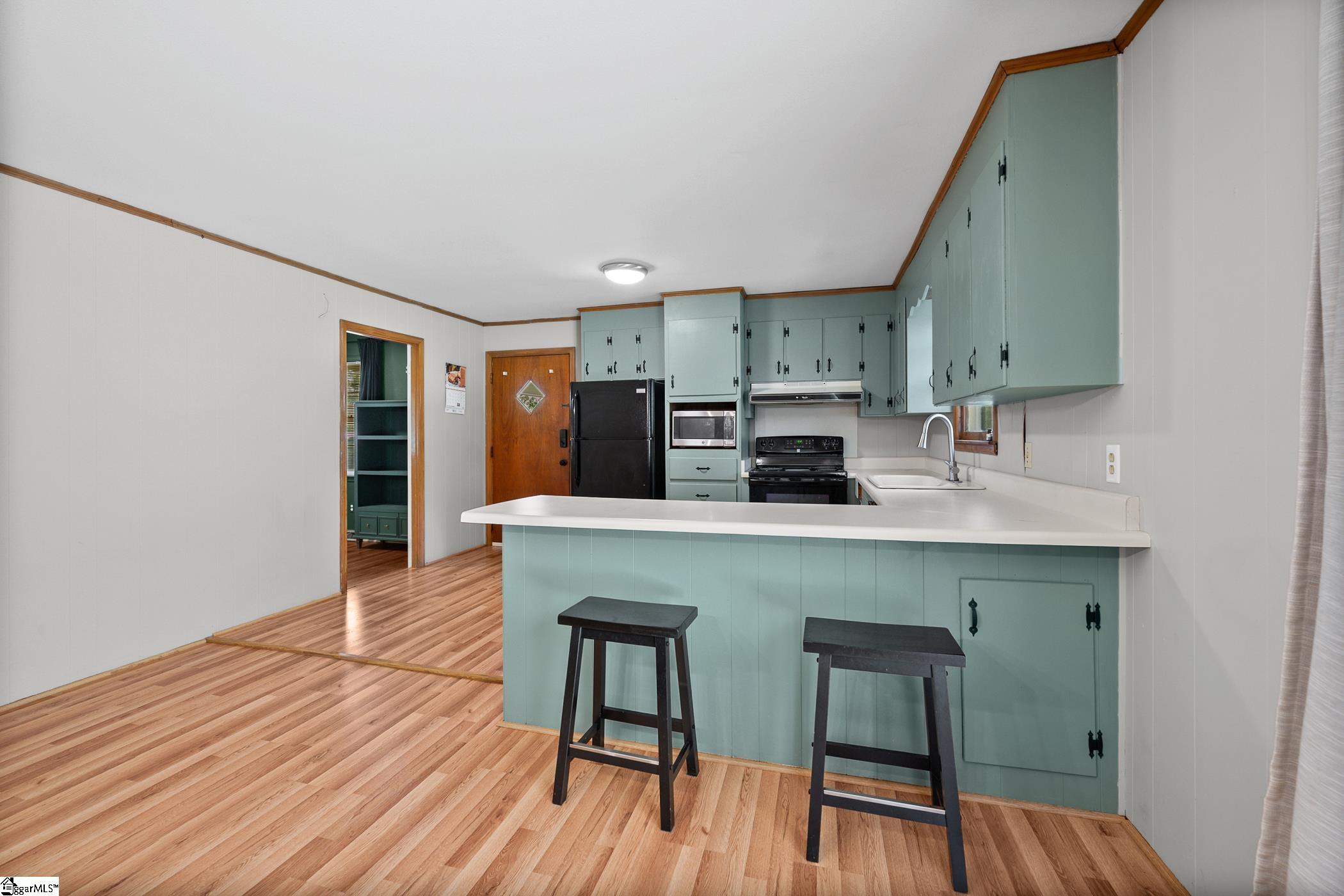 120 Kingston Drive Property Photo 8