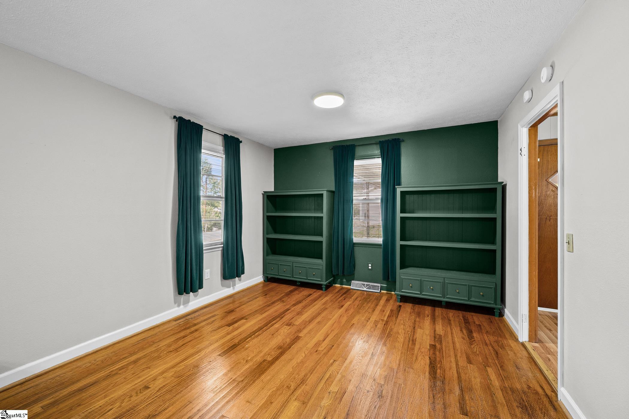 120 Kingston Drive Property Photo 15