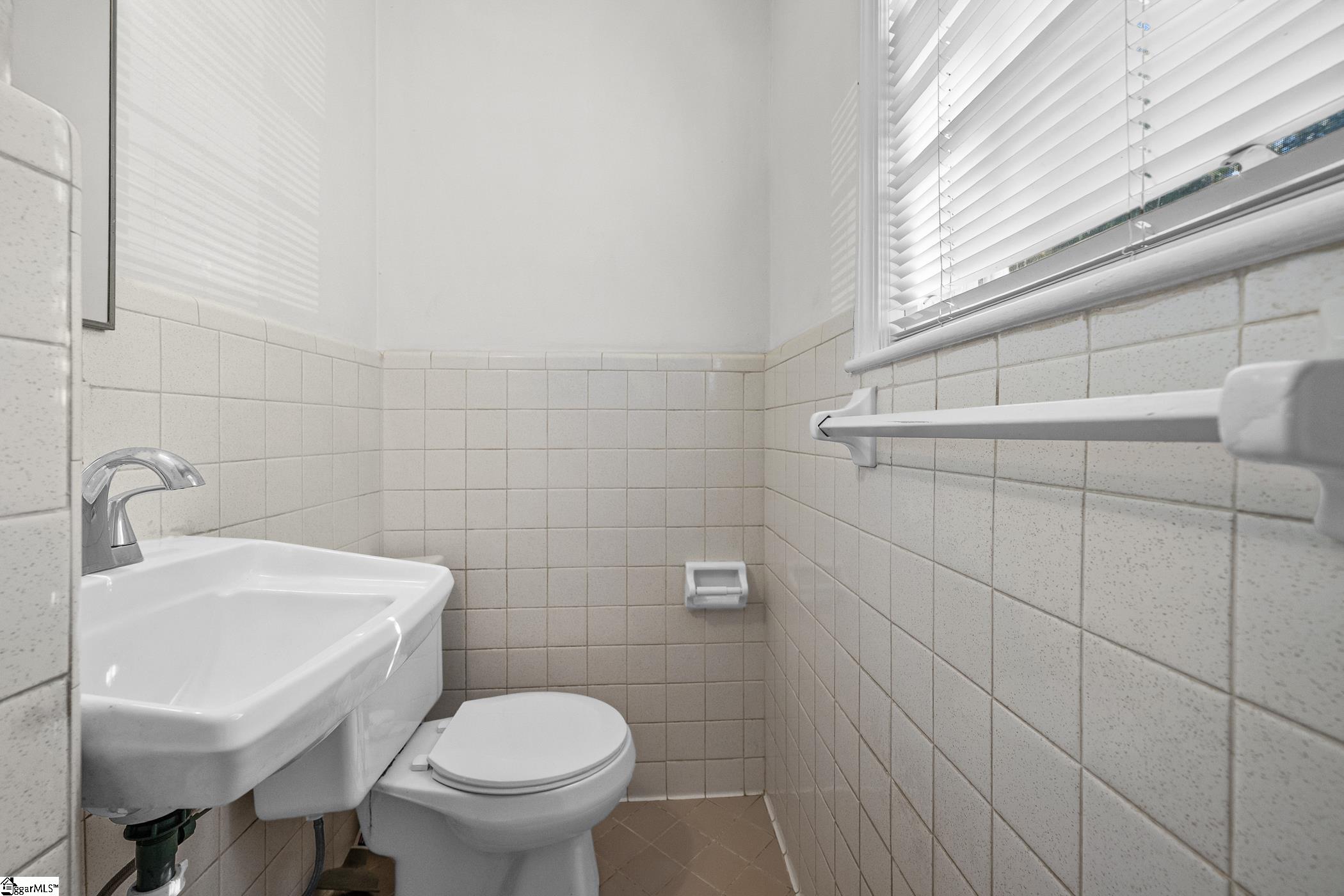 120 Kingston Drive Property Photo 29