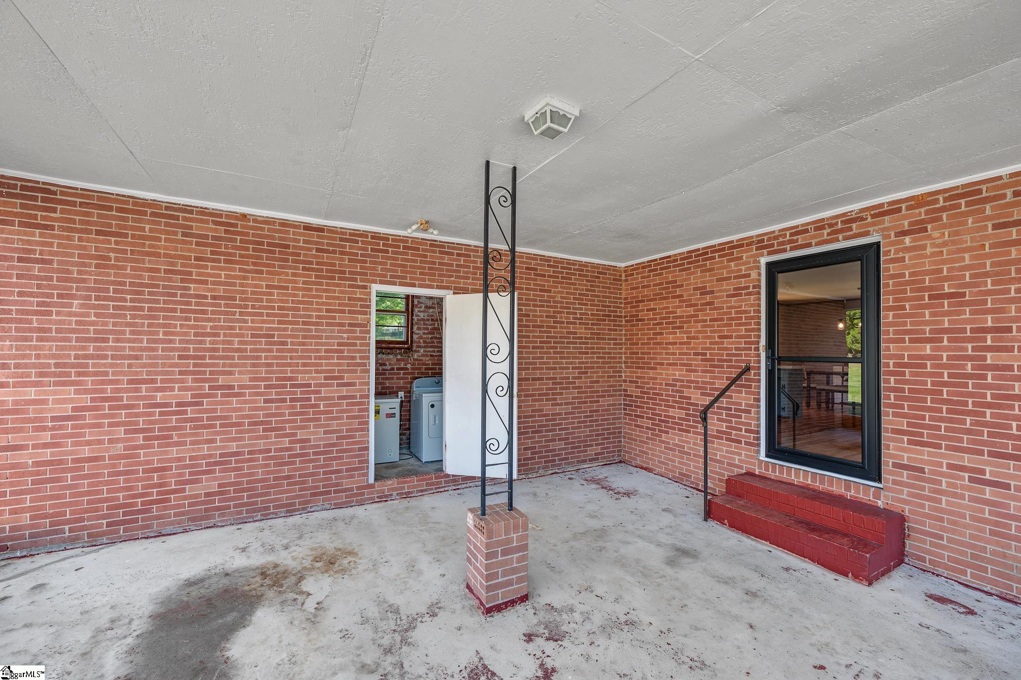 120 Kingston Drive Property Photo 31