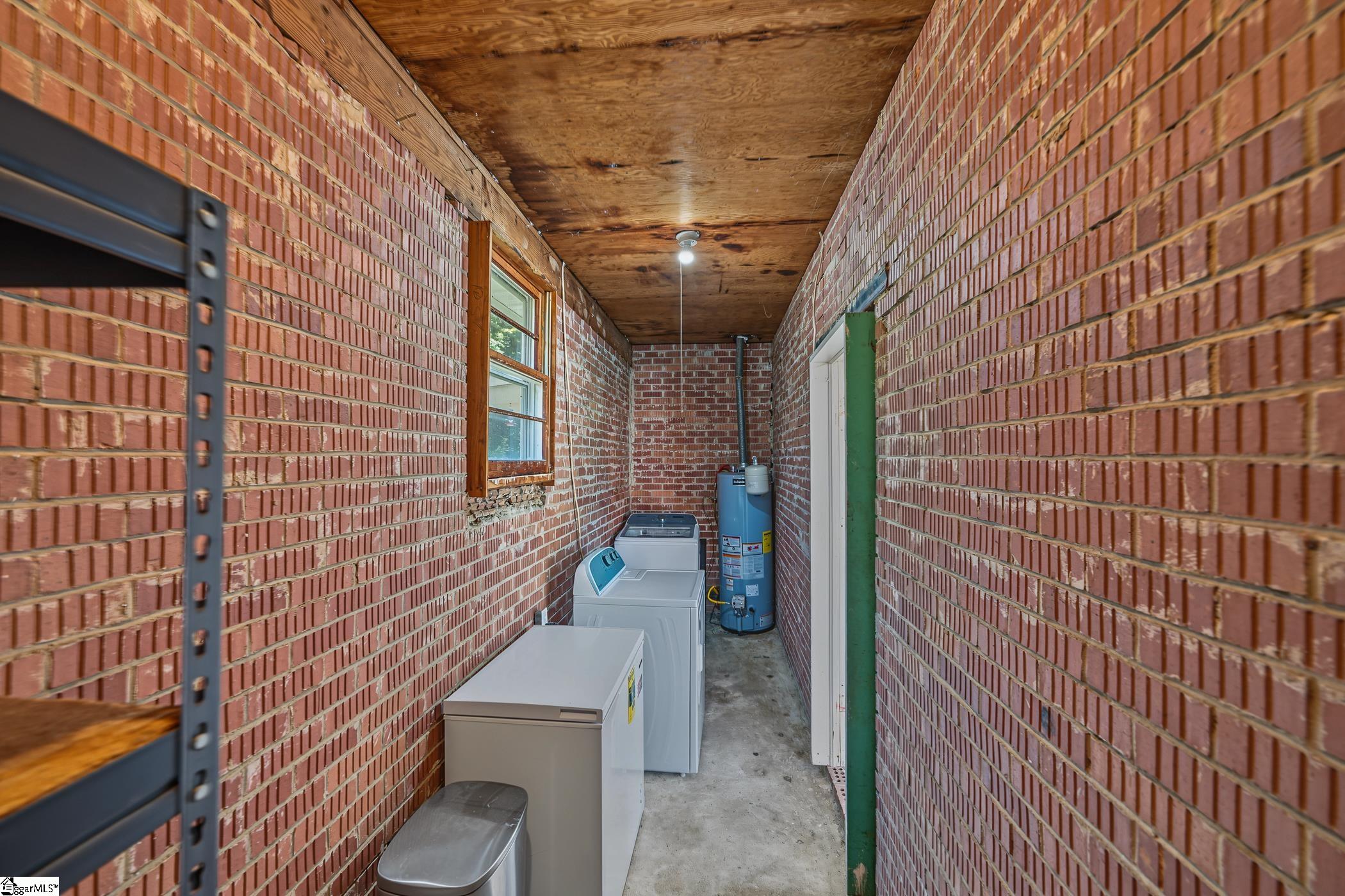 120 Kingston Drive Property Photo 32