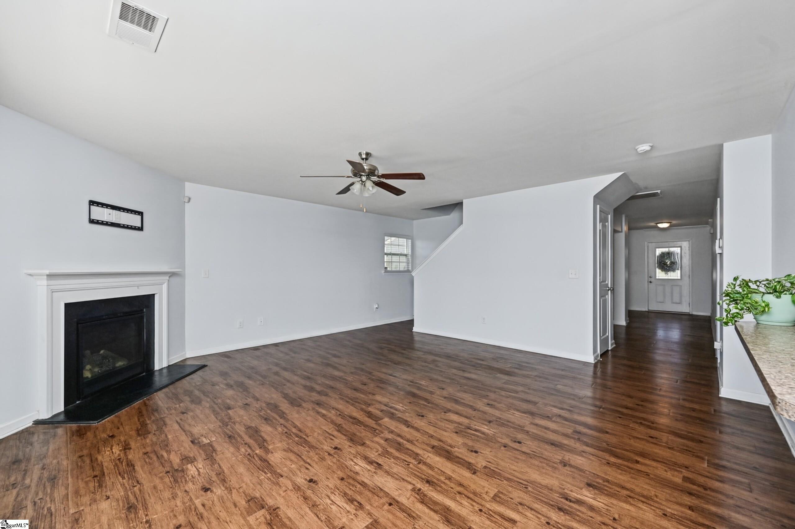 611 Willow Bank Landing Property Photo 16