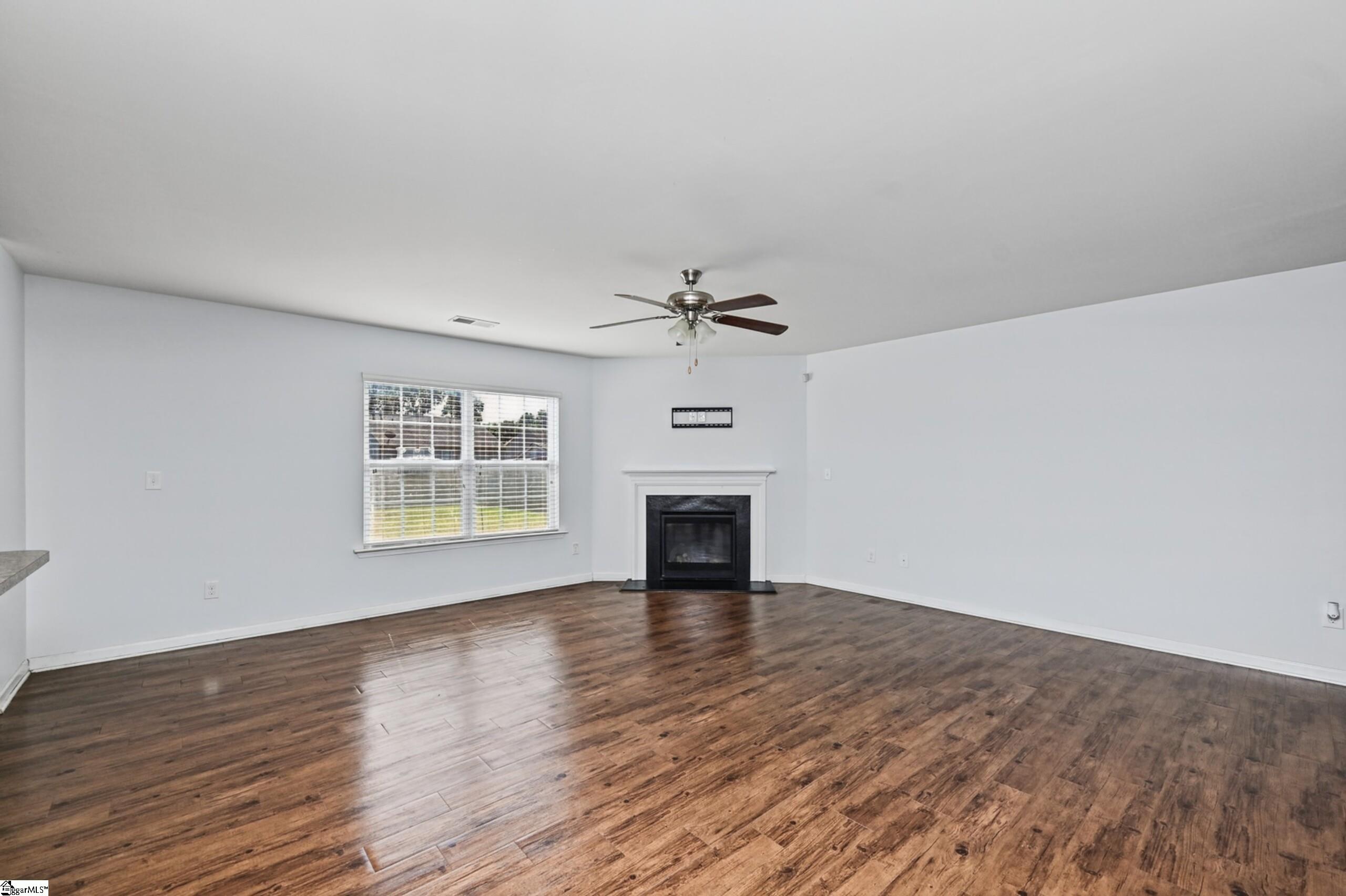 611 Willow Bank Landing Property Photo 17