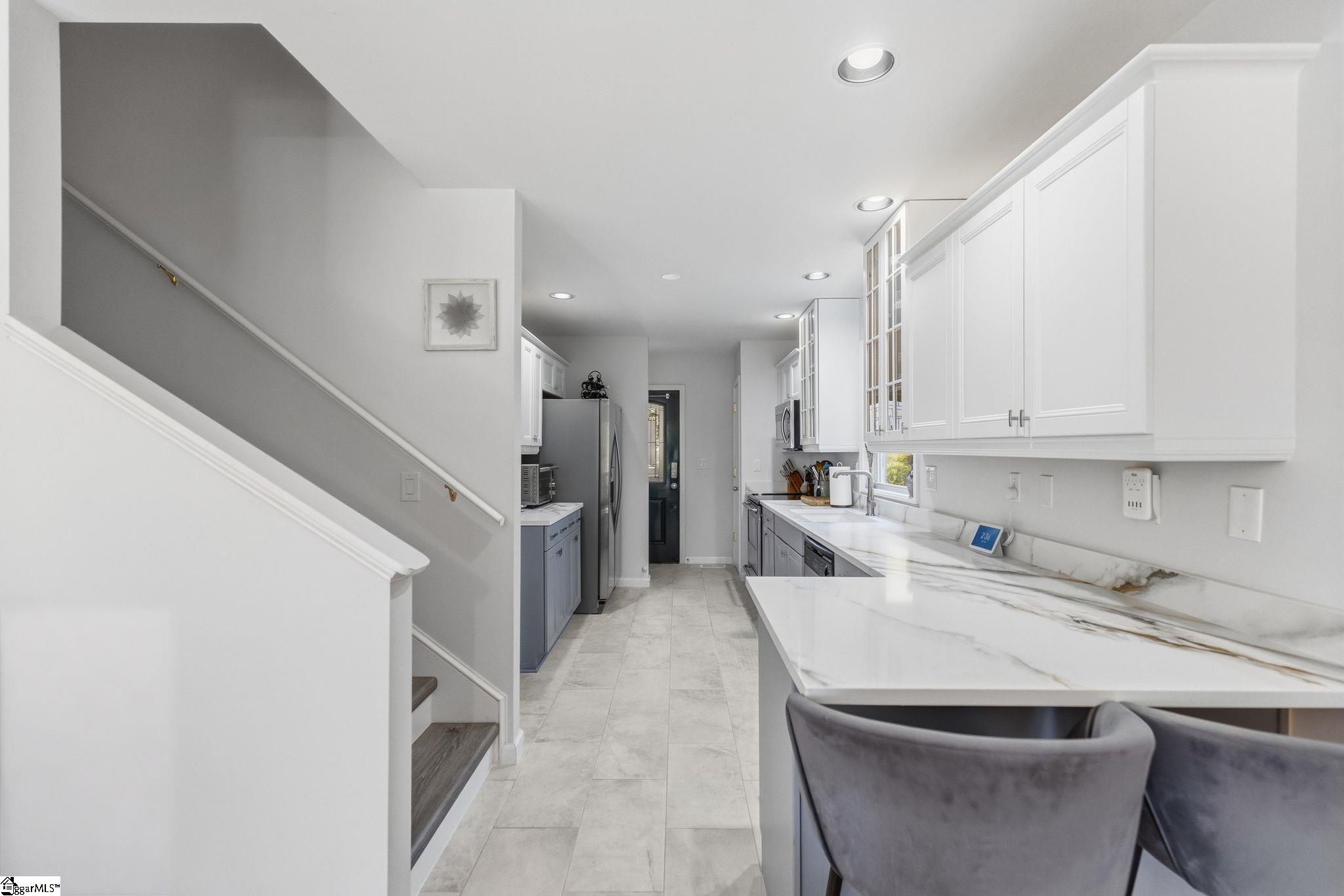 127 Fields Avenue Property Photo 6