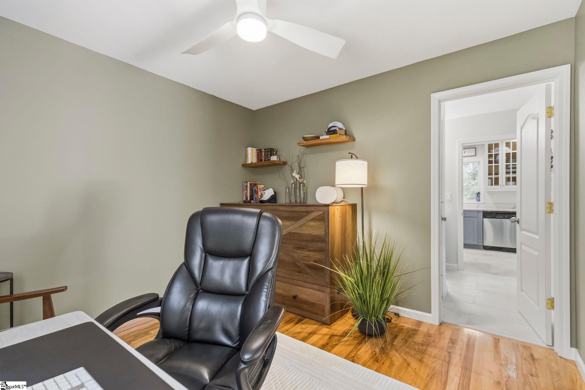 127 Fields Avenue Property Photo 14