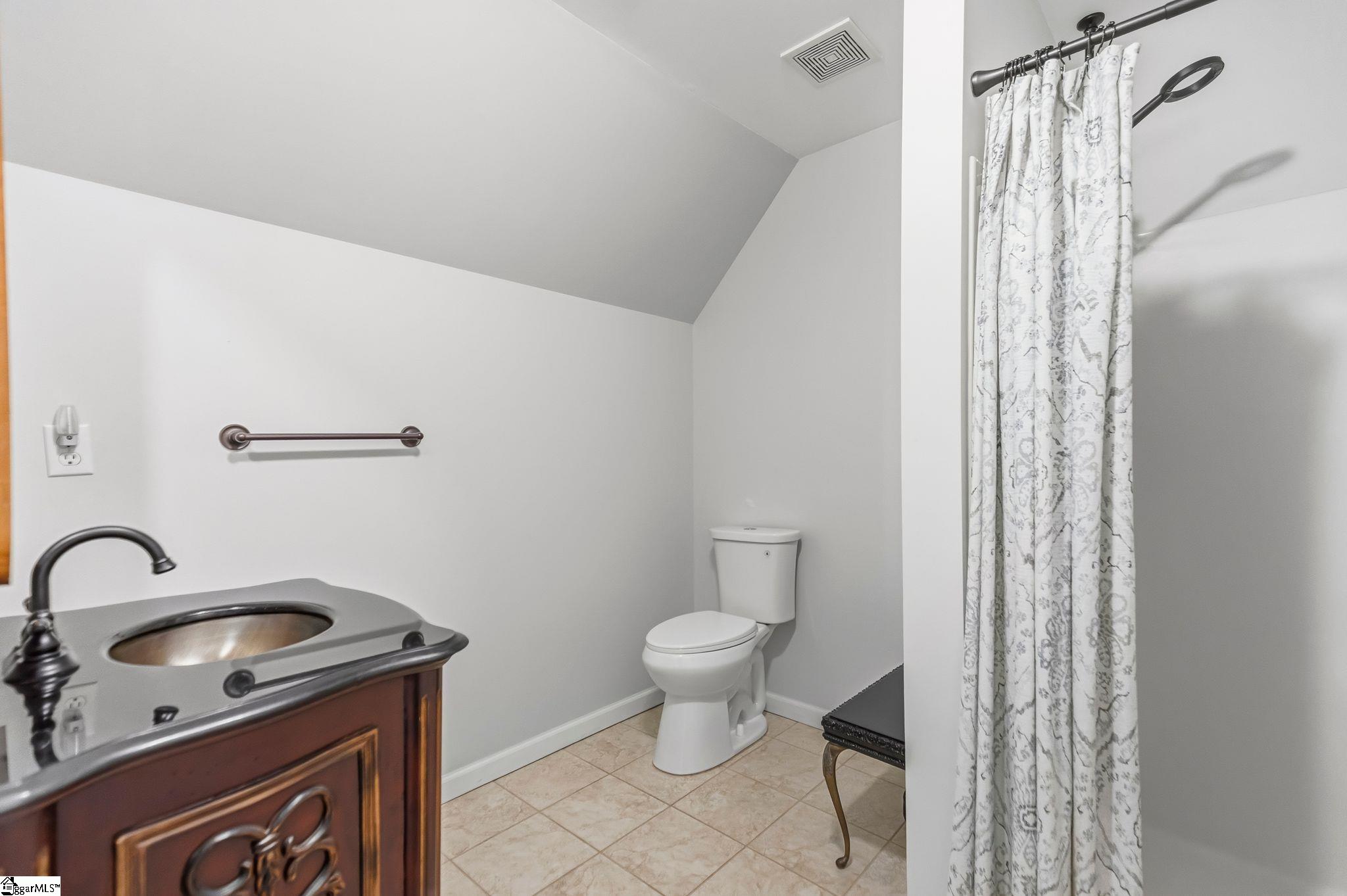 127 Fields Avenue Property Photo 32