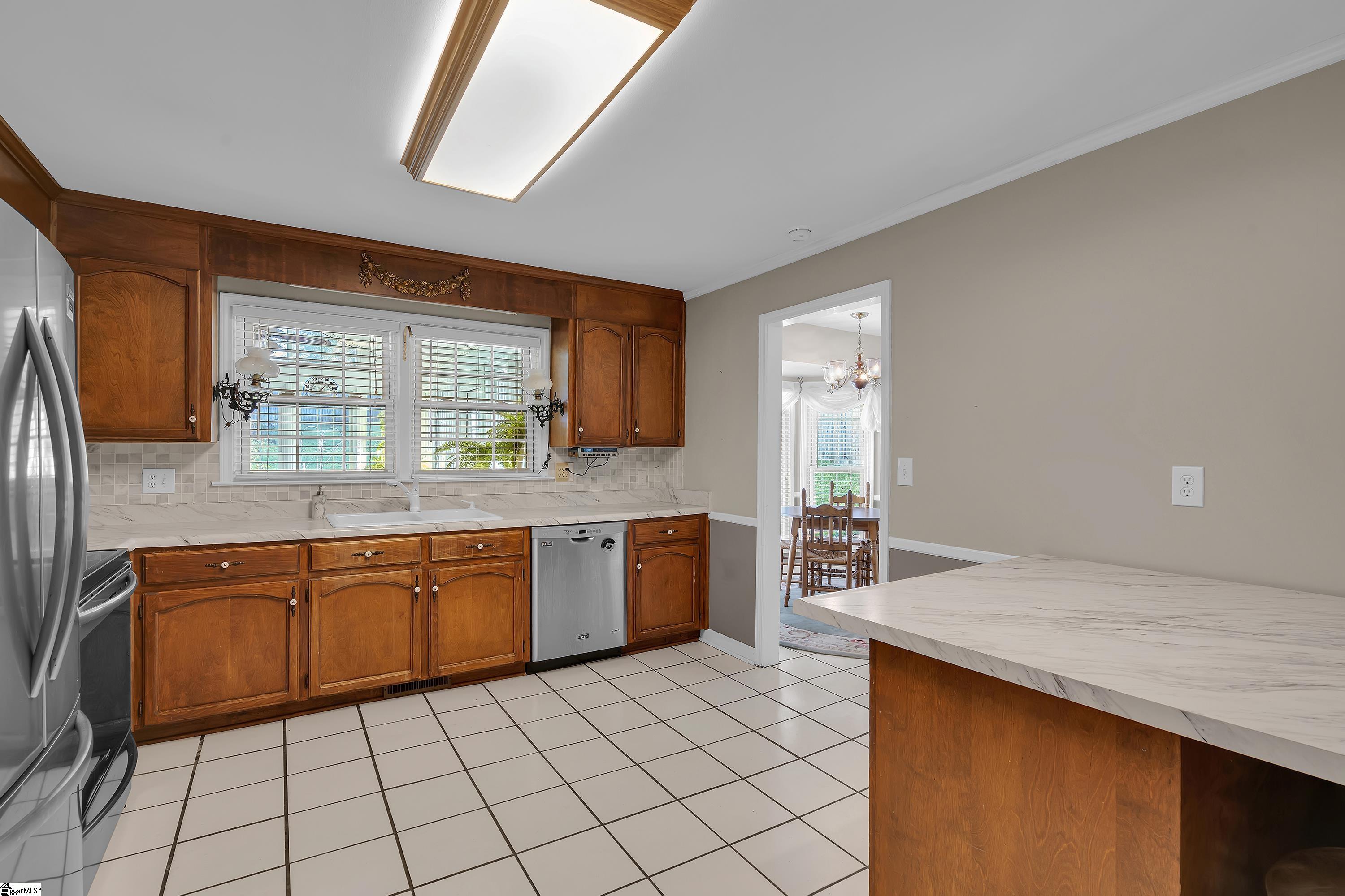 100 Overton Avenue Property Photo 7