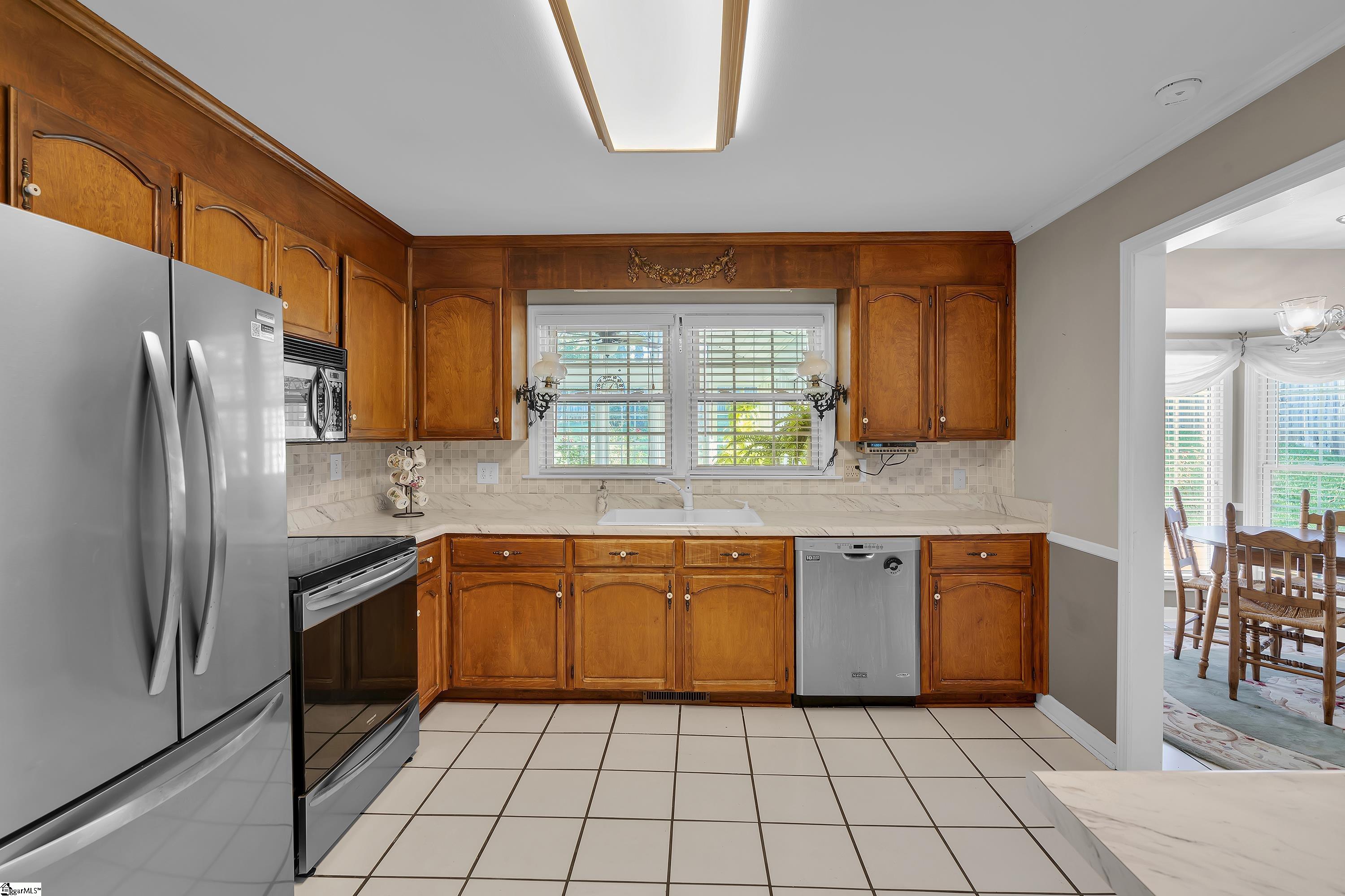 100 Overton Avenue Property Photo 8