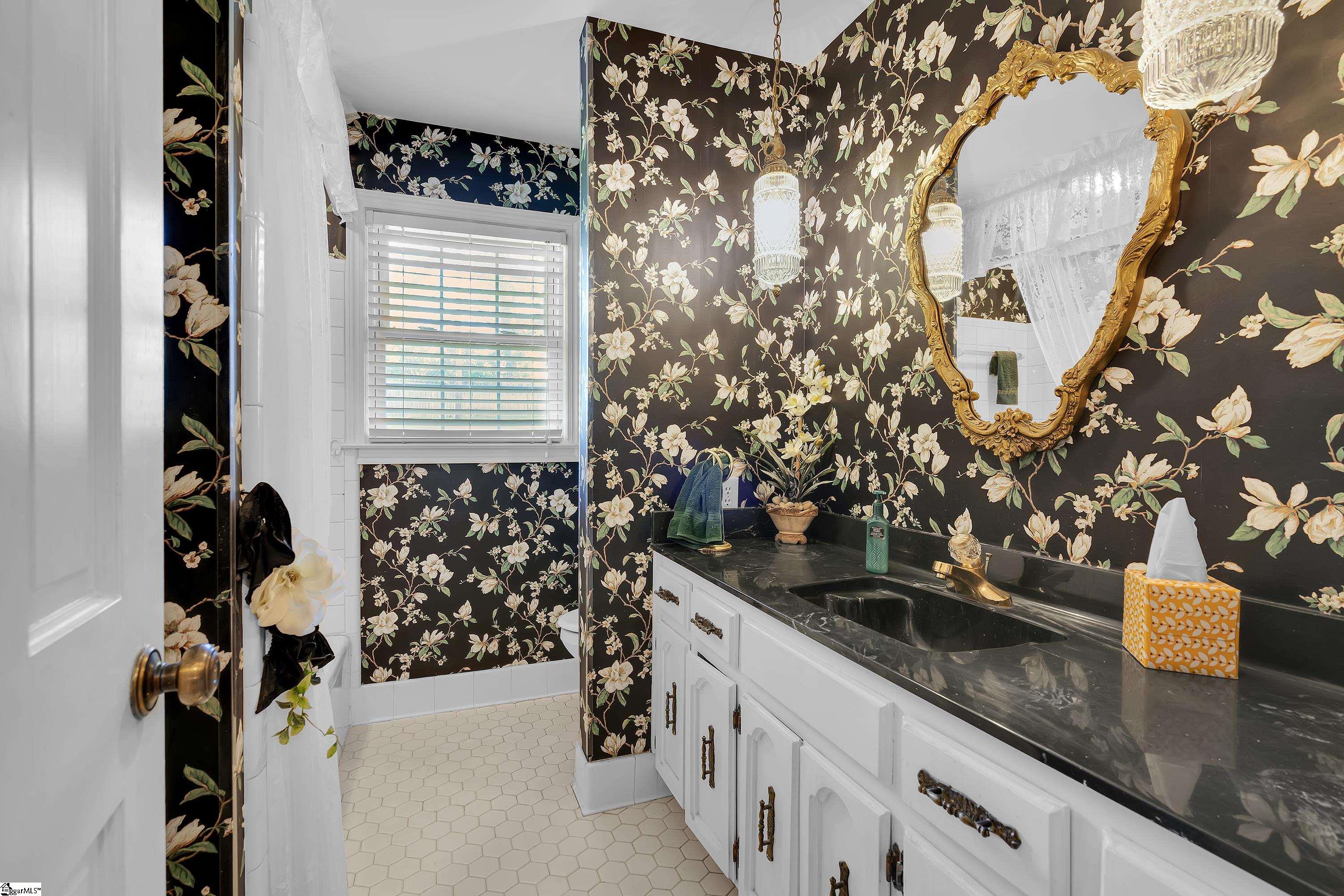 100 Overton Avenue Property Photo 11