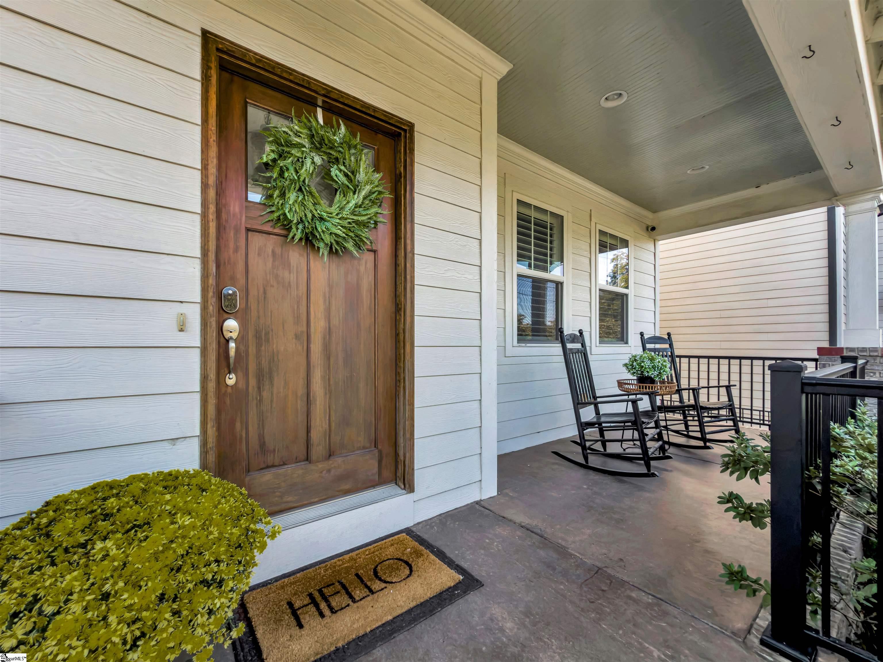 160 Stall Street Property Photo 7