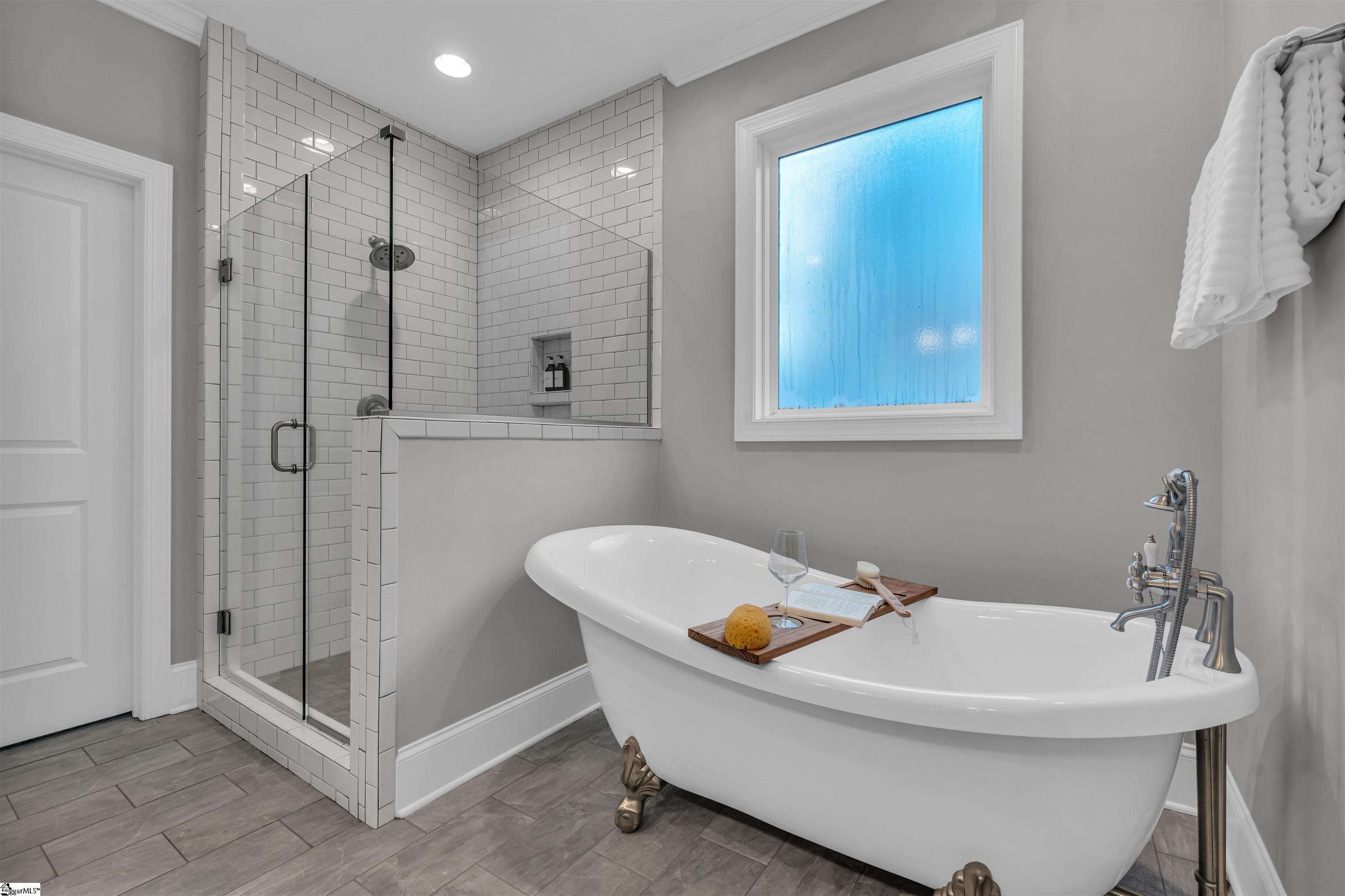 160 Stall Street Property Photo 21