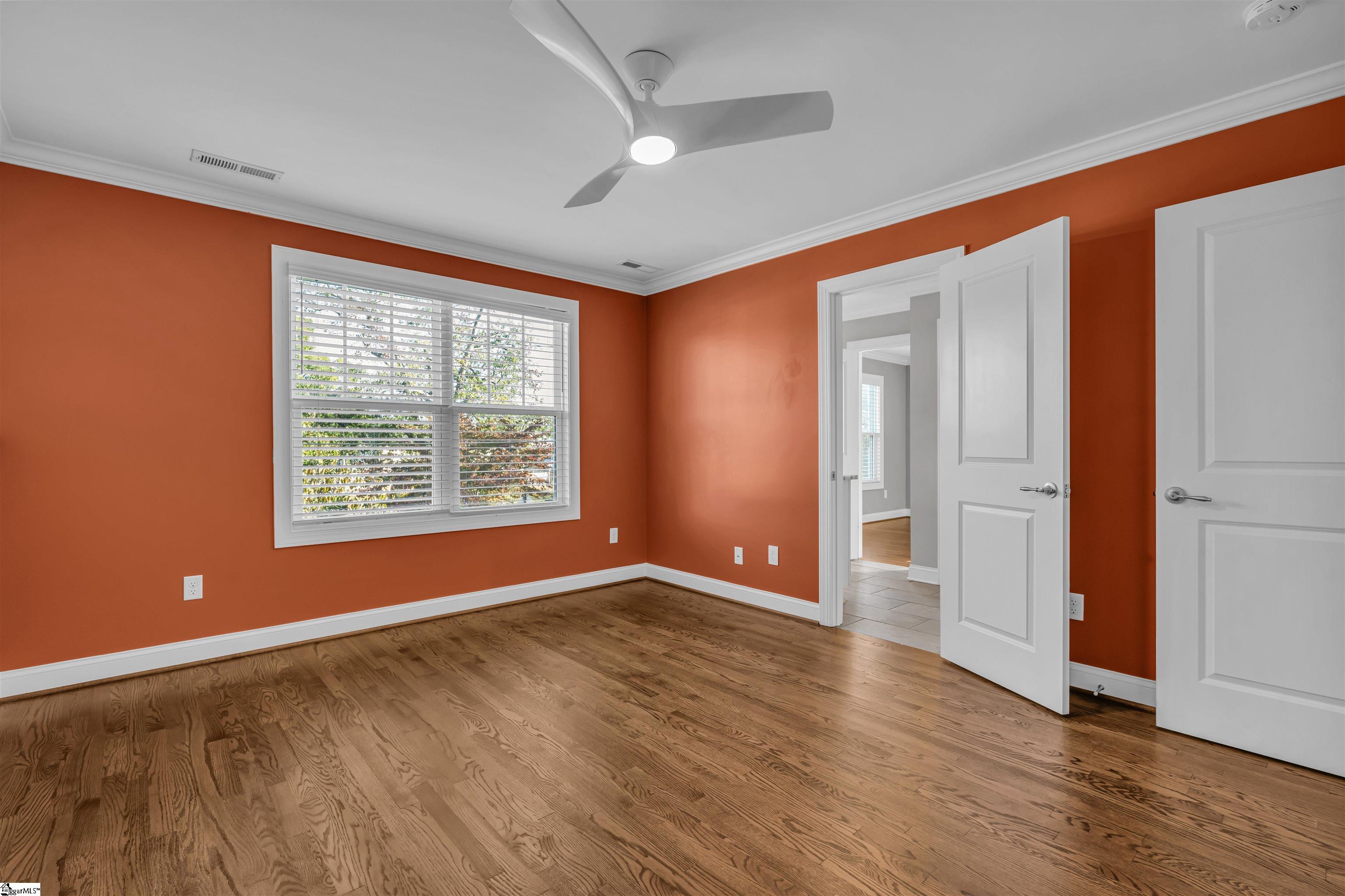 160 Stall Street Property Photo 28