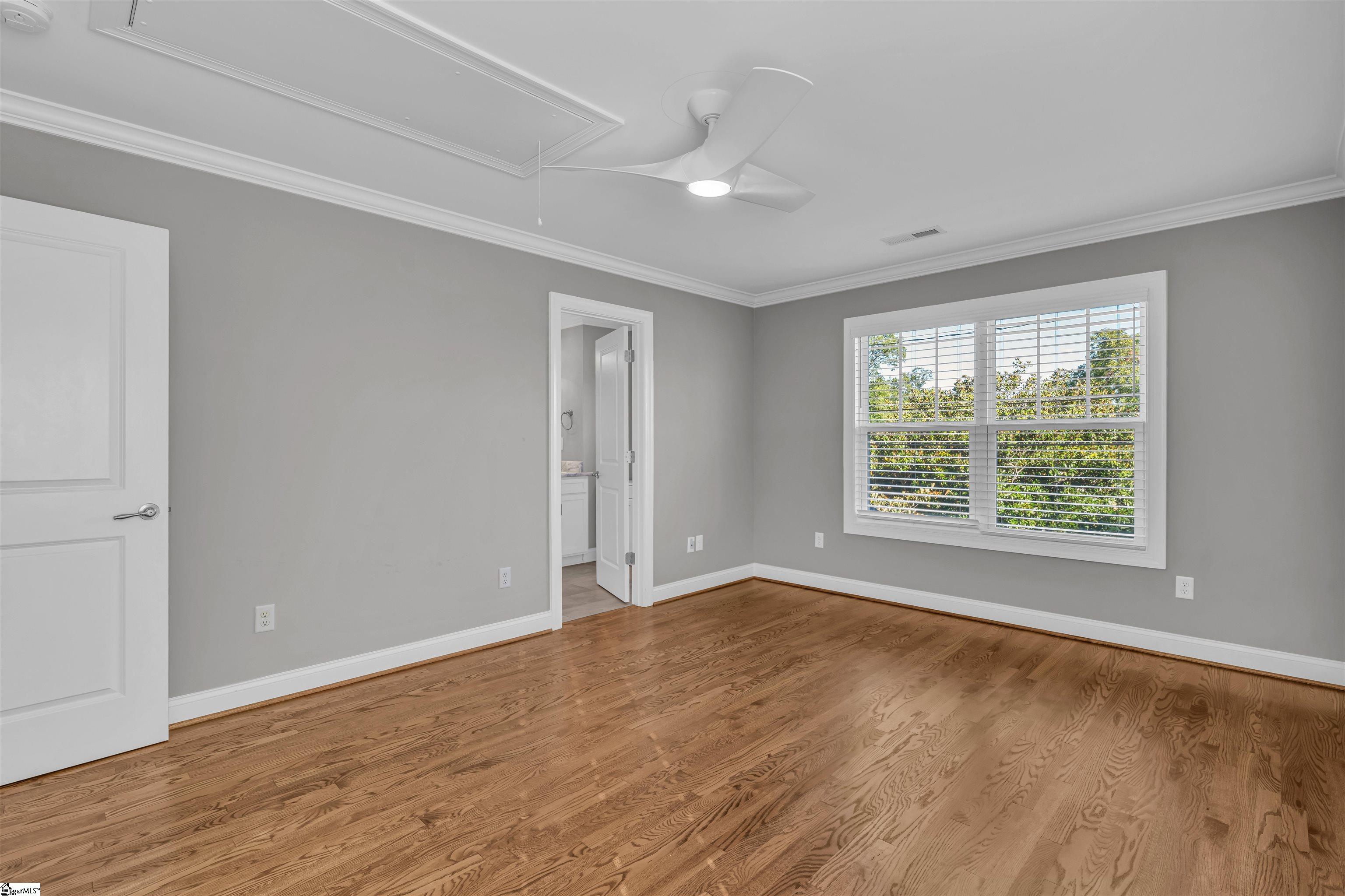 160 Stall Street Property Photo 31