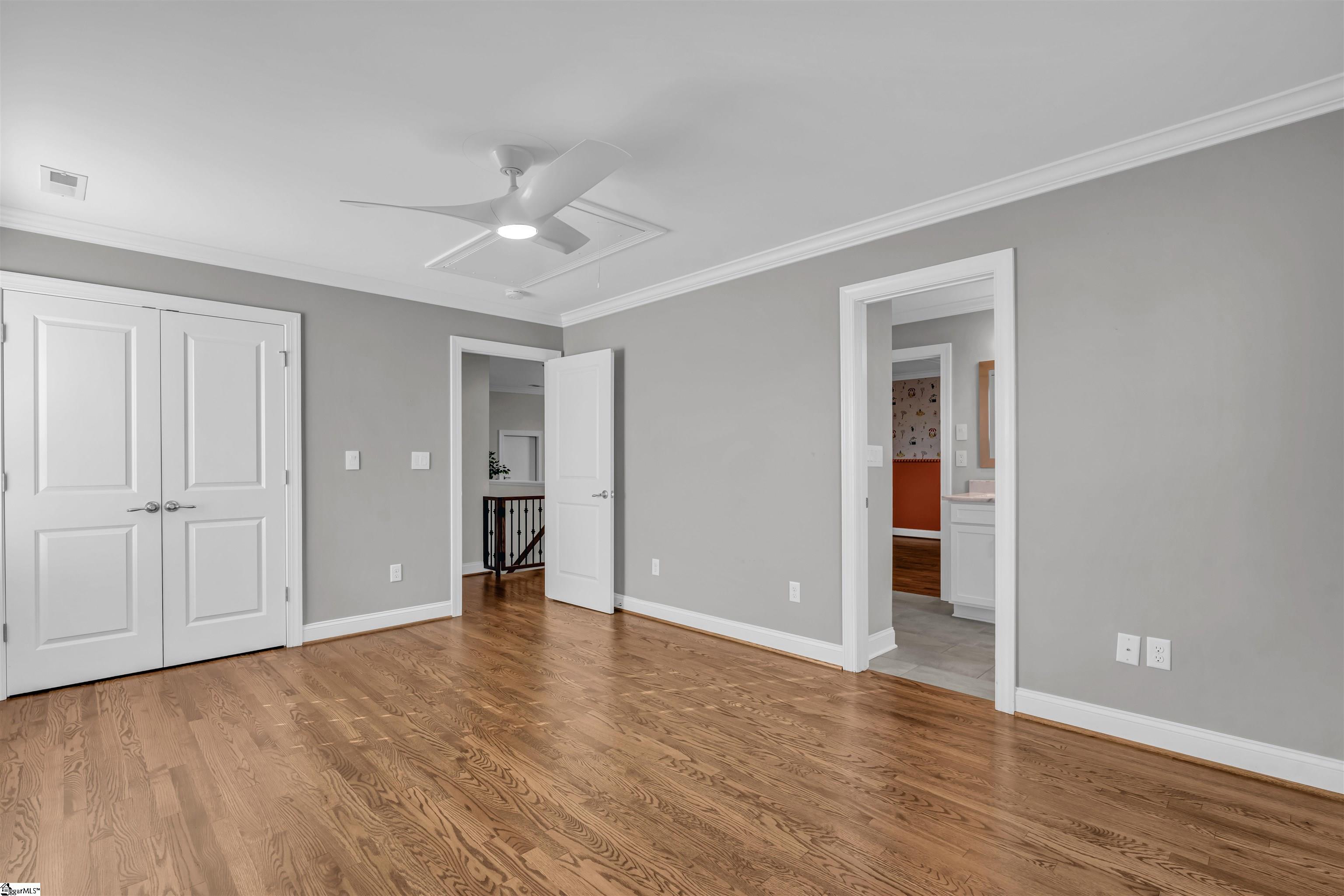 160 Stall Street Property Photo 32