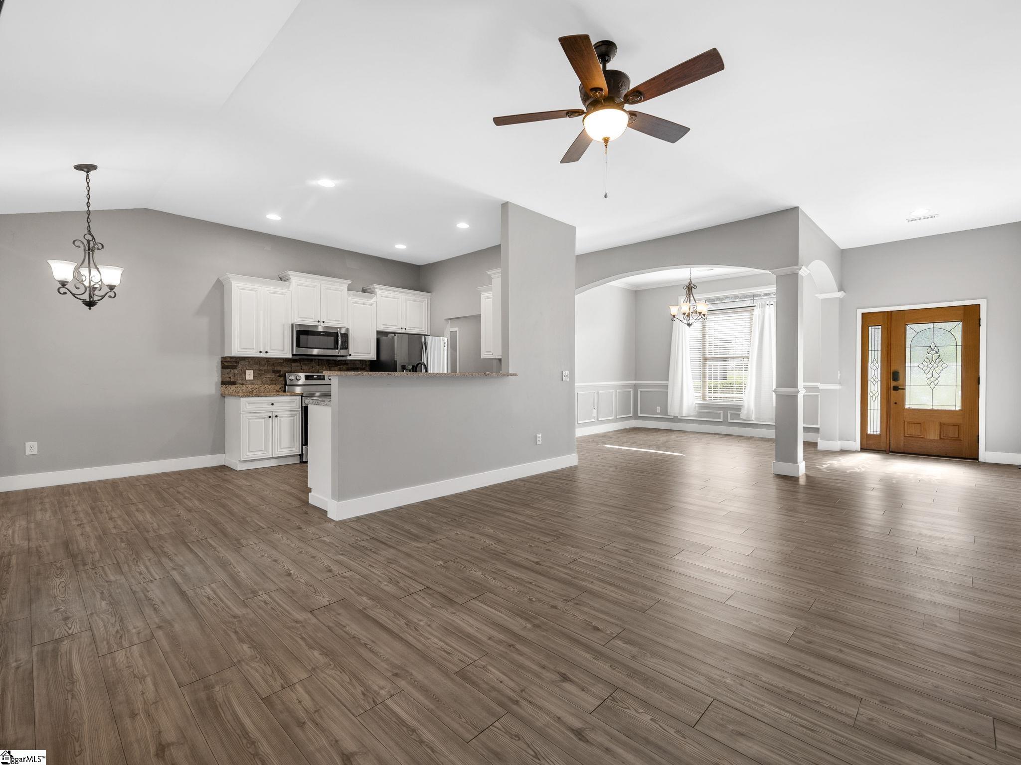 449 Abberly Lane Property Photo 10
