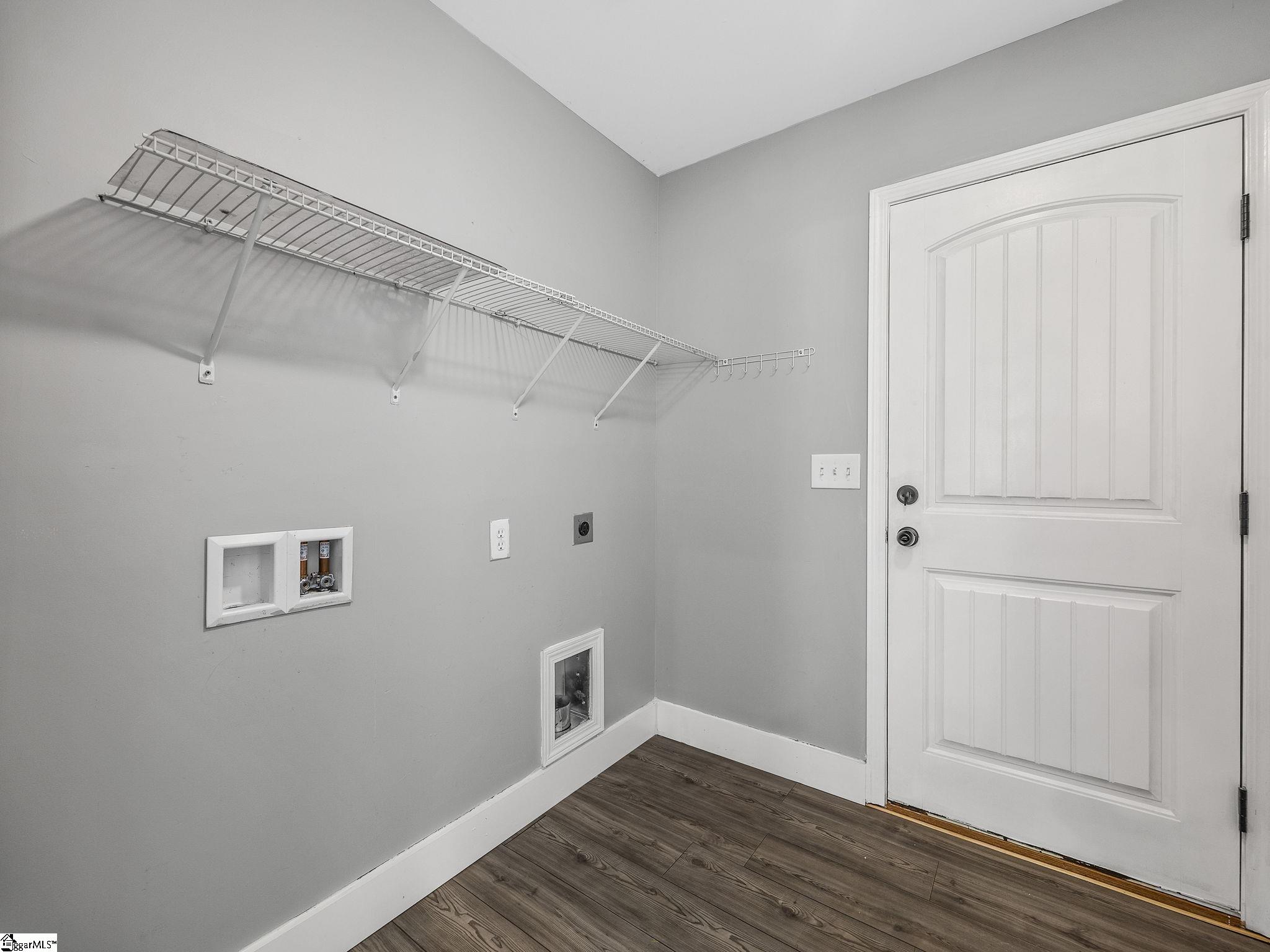 449 Abberly Lane Property Photo 31