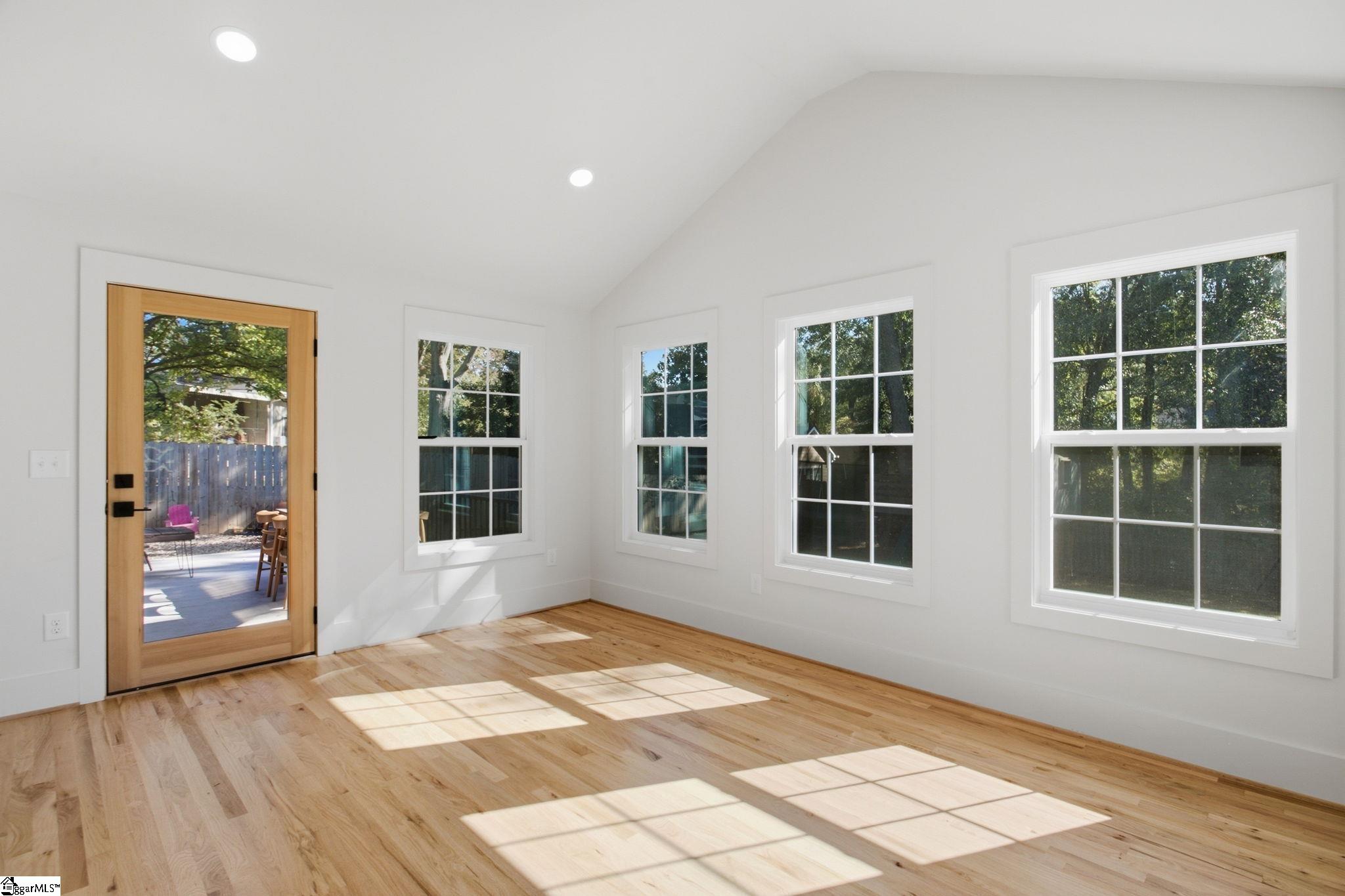 622 Carolina Avenue Property Photo 12