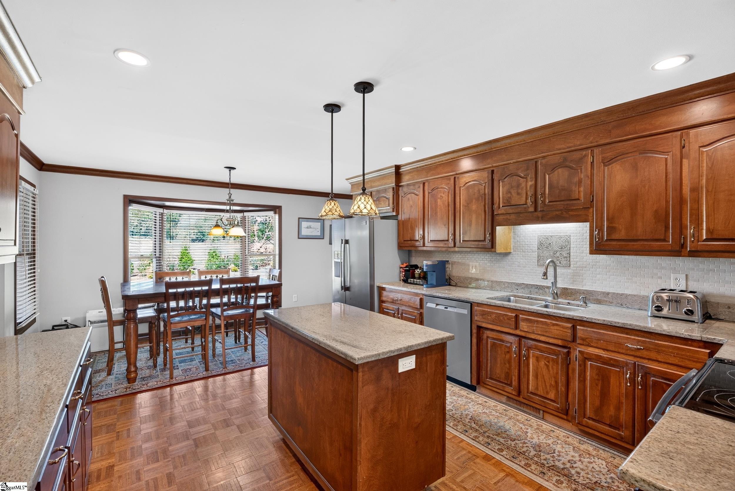 225 E Shallowstone Road Property Photo 10