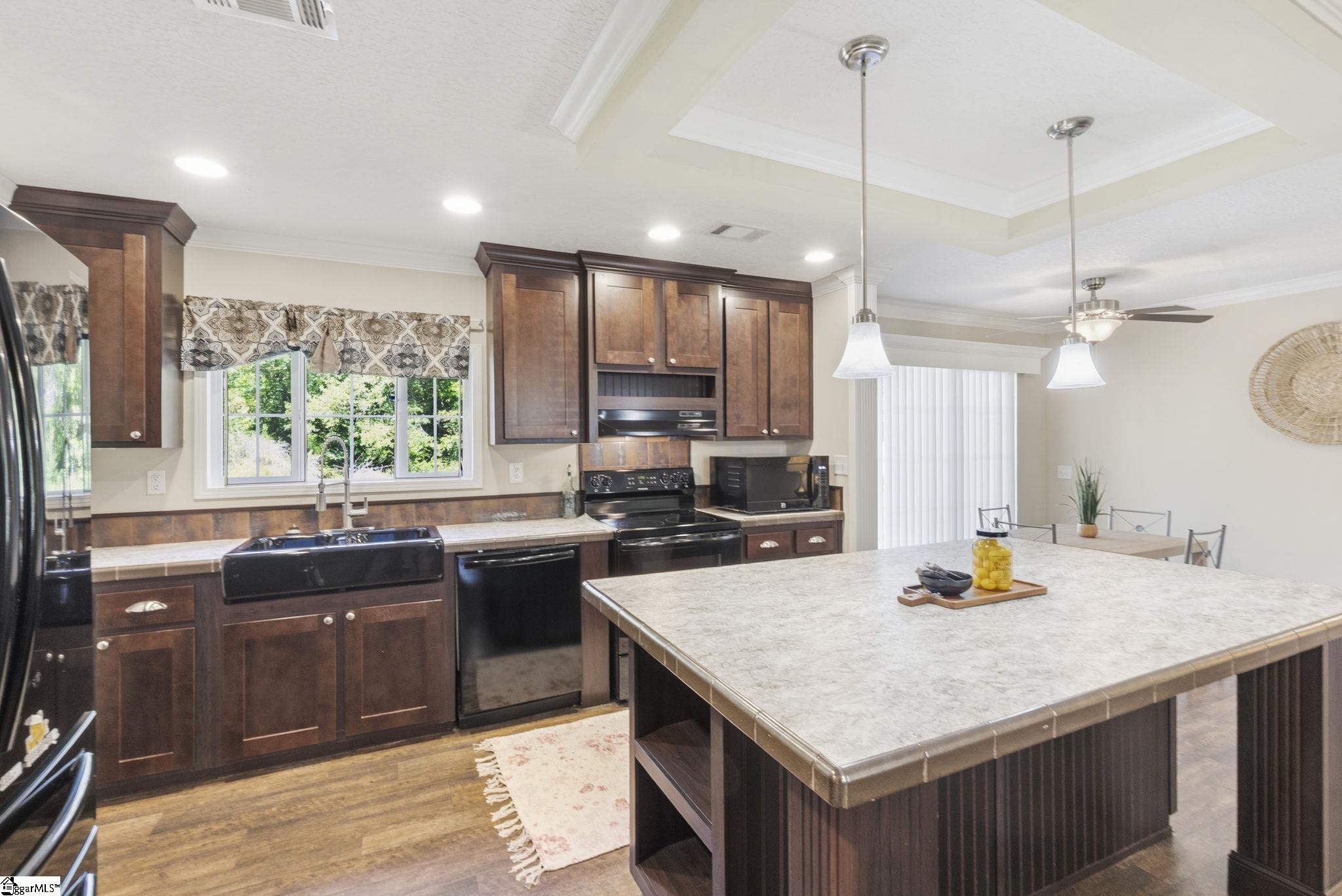 113 Quail Road Property Photo 4
