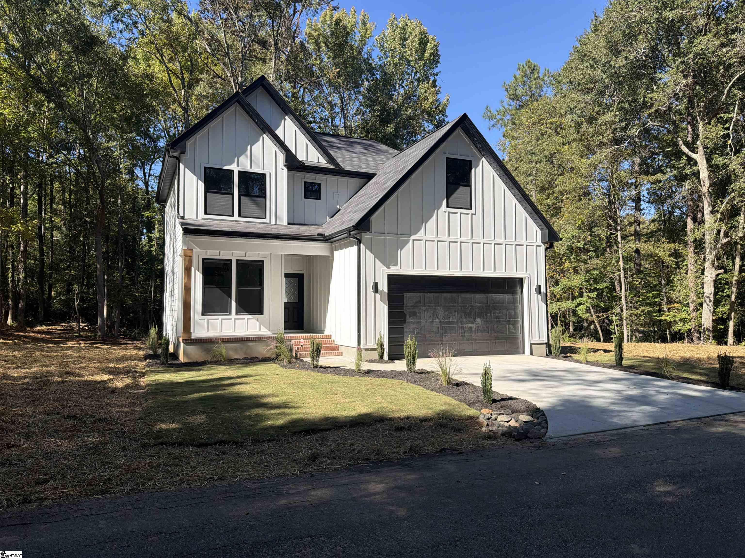97 Simmons Drive Property Photo 1