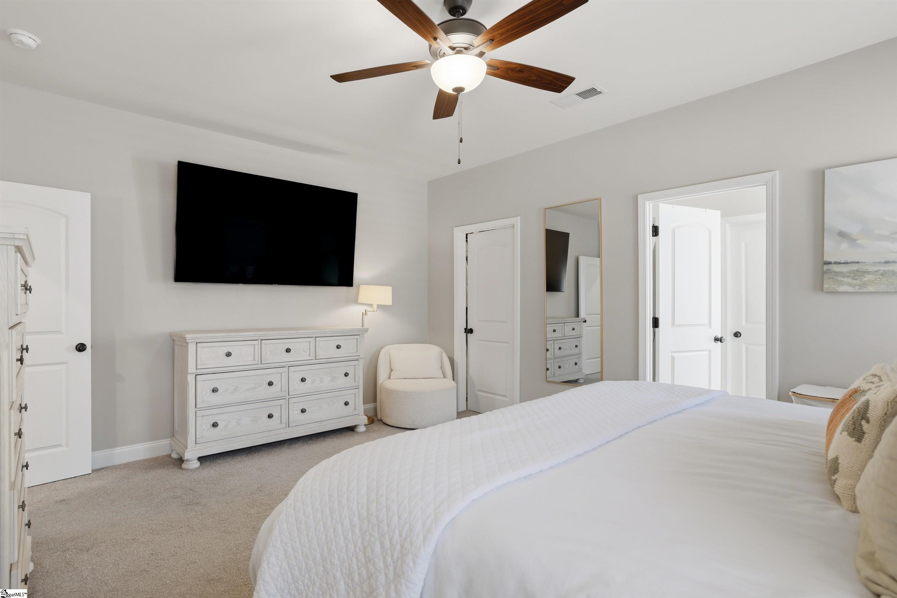 105 Oaktree Way Property Photo 18