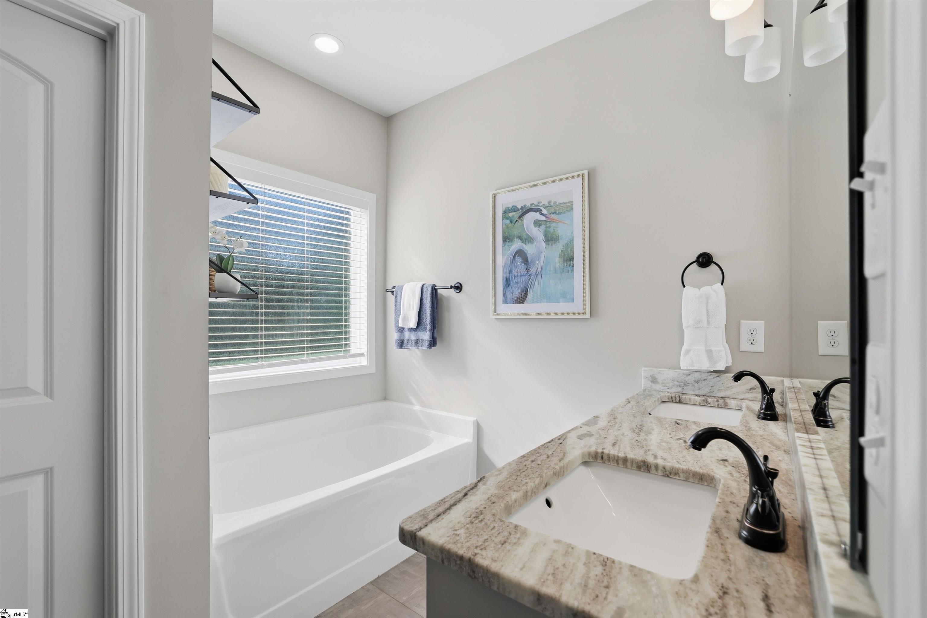 105 Oaktree Way Property Photo 19