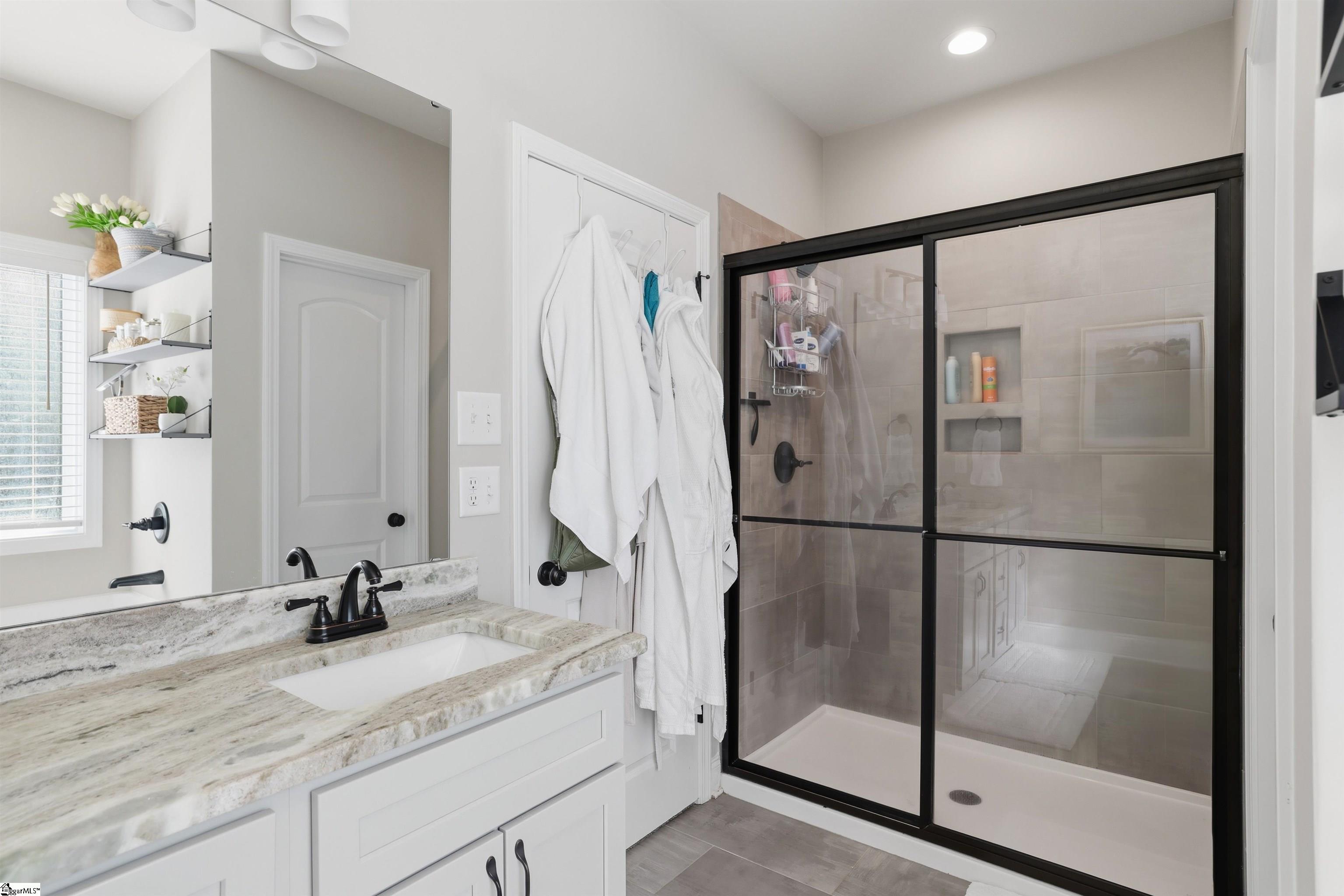 105 Oaktree Way Property Photo 20