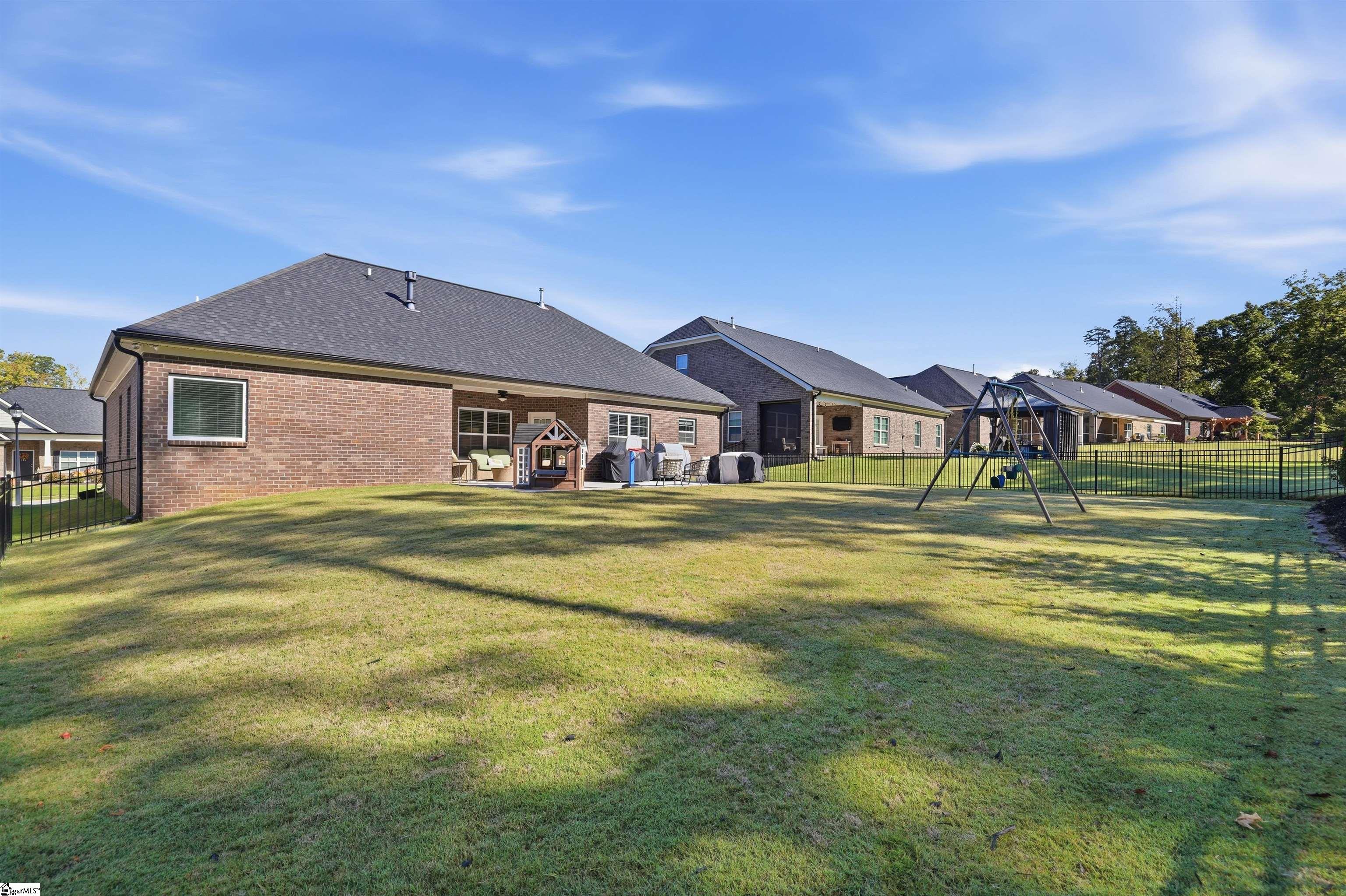 105 Oaktree Way Property Photo 36
