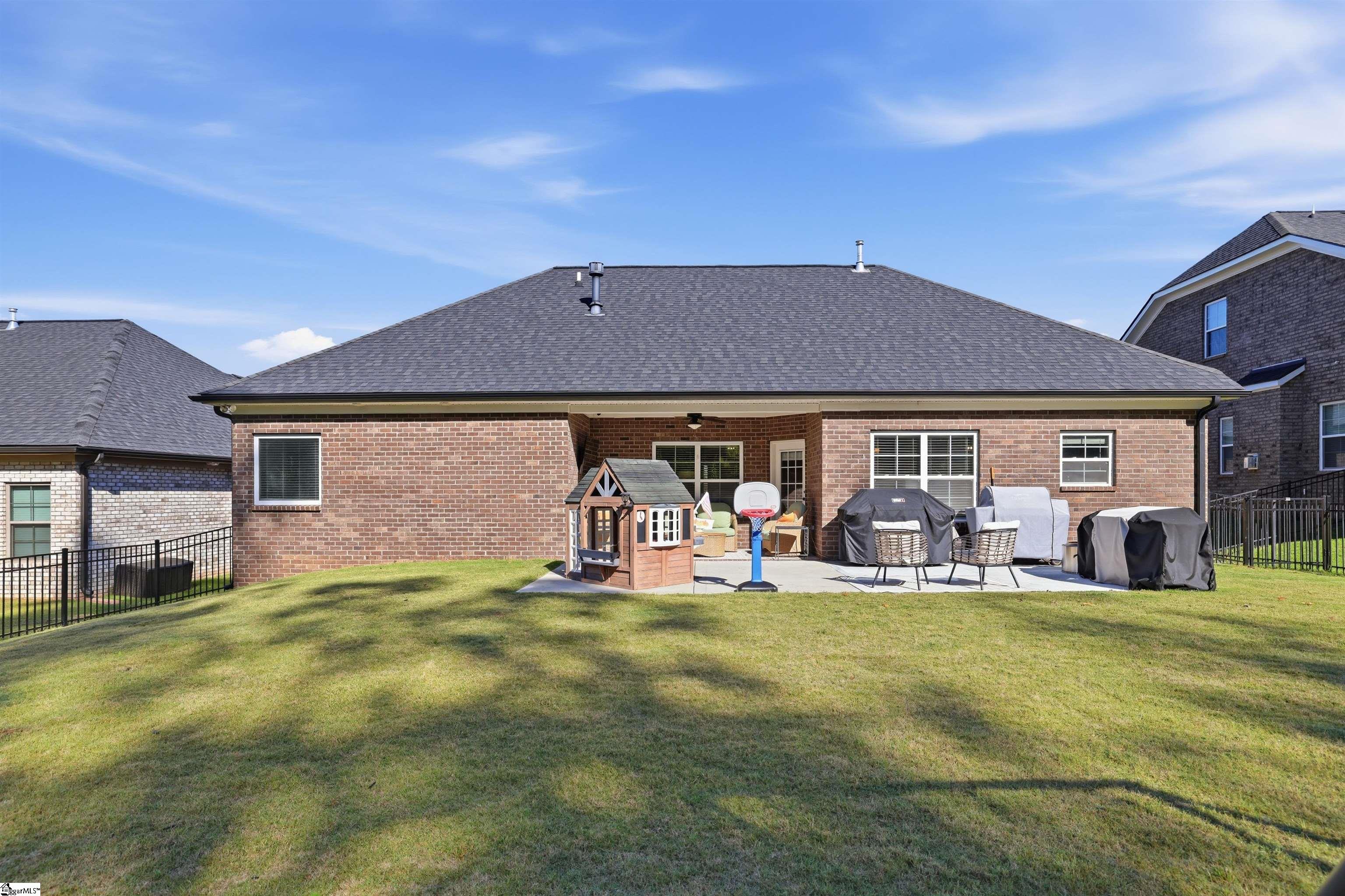 105 Oaktree Way Property Photo 37