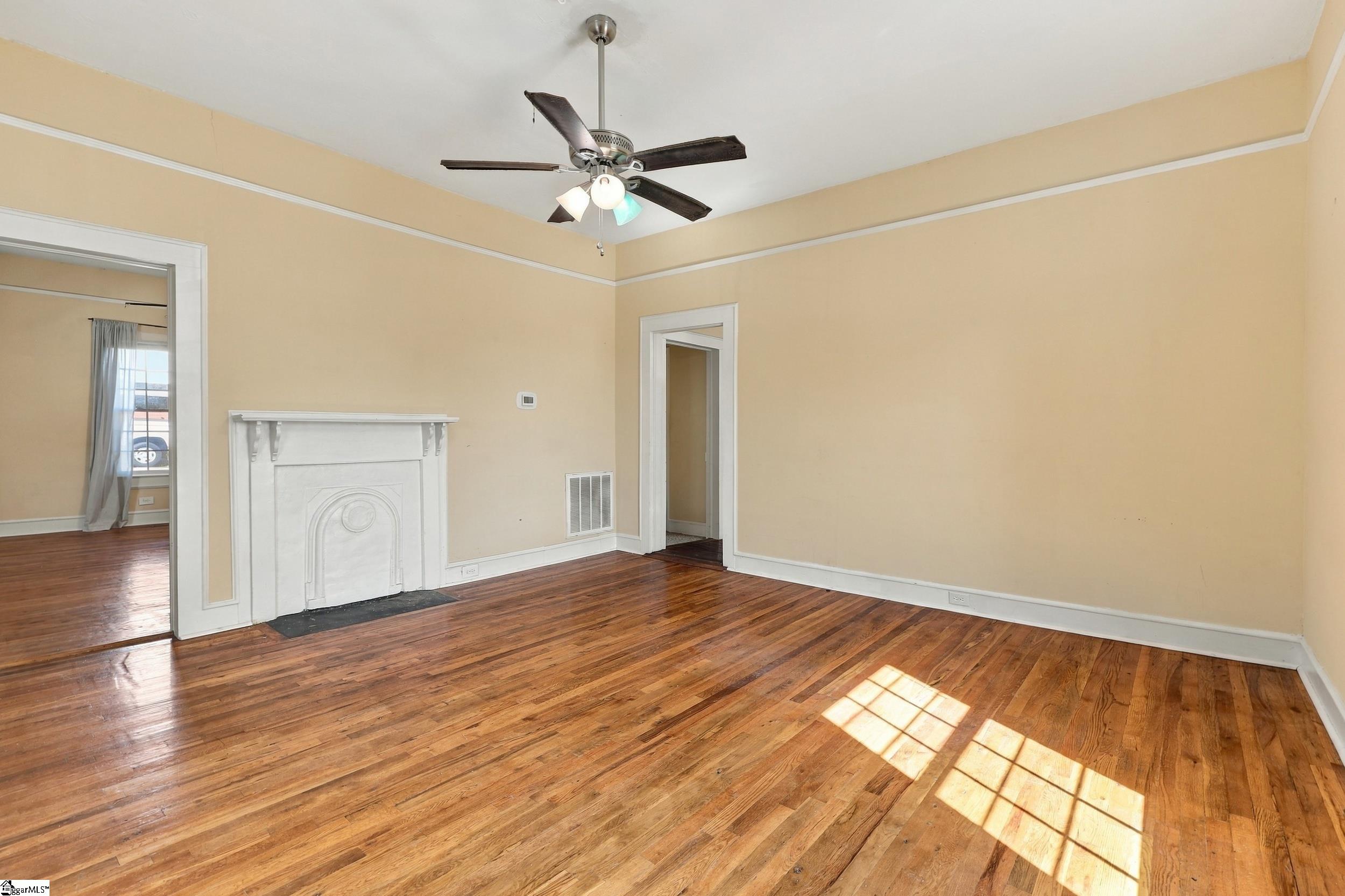 105 S 6th Street Property Photo 10