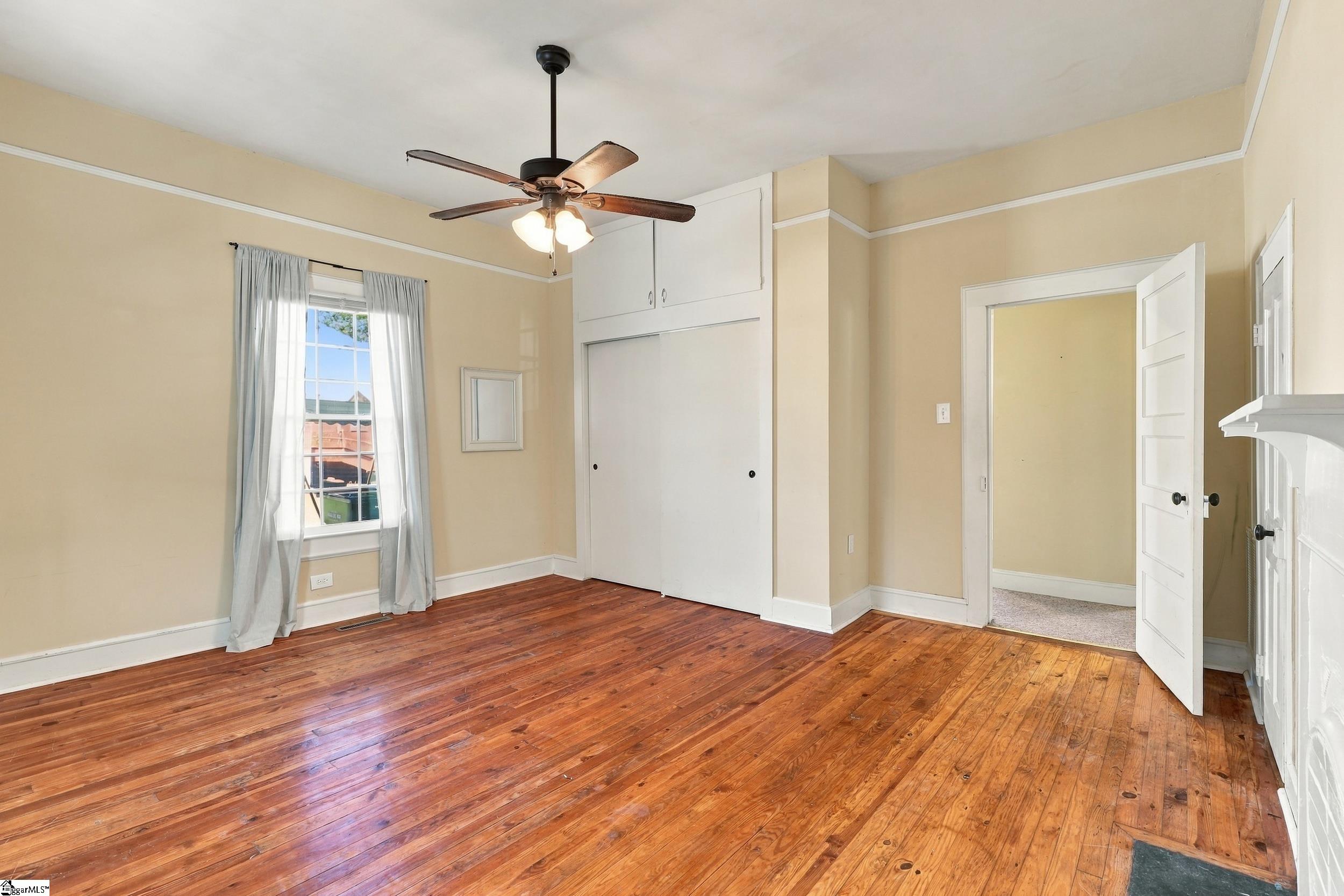 105 S 6th Street Property Photo 16