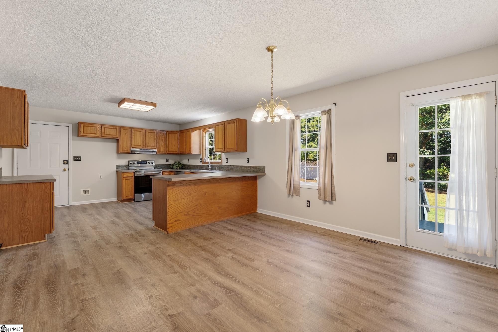 108 J Chris Drive Property Photo 13