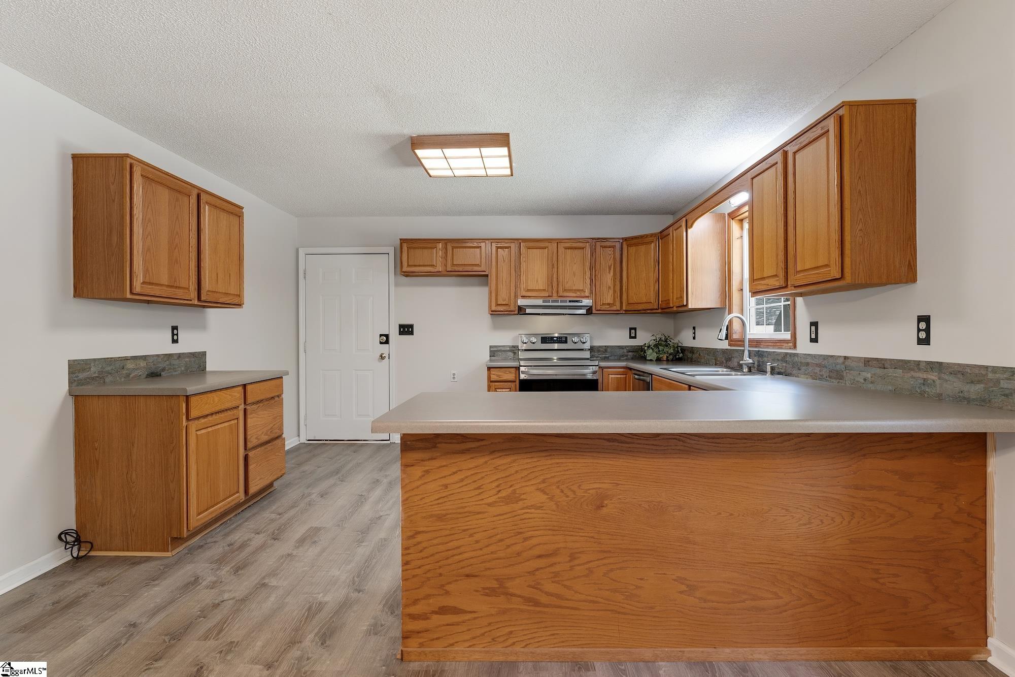 108 J Chris Drive Property Photo 14
