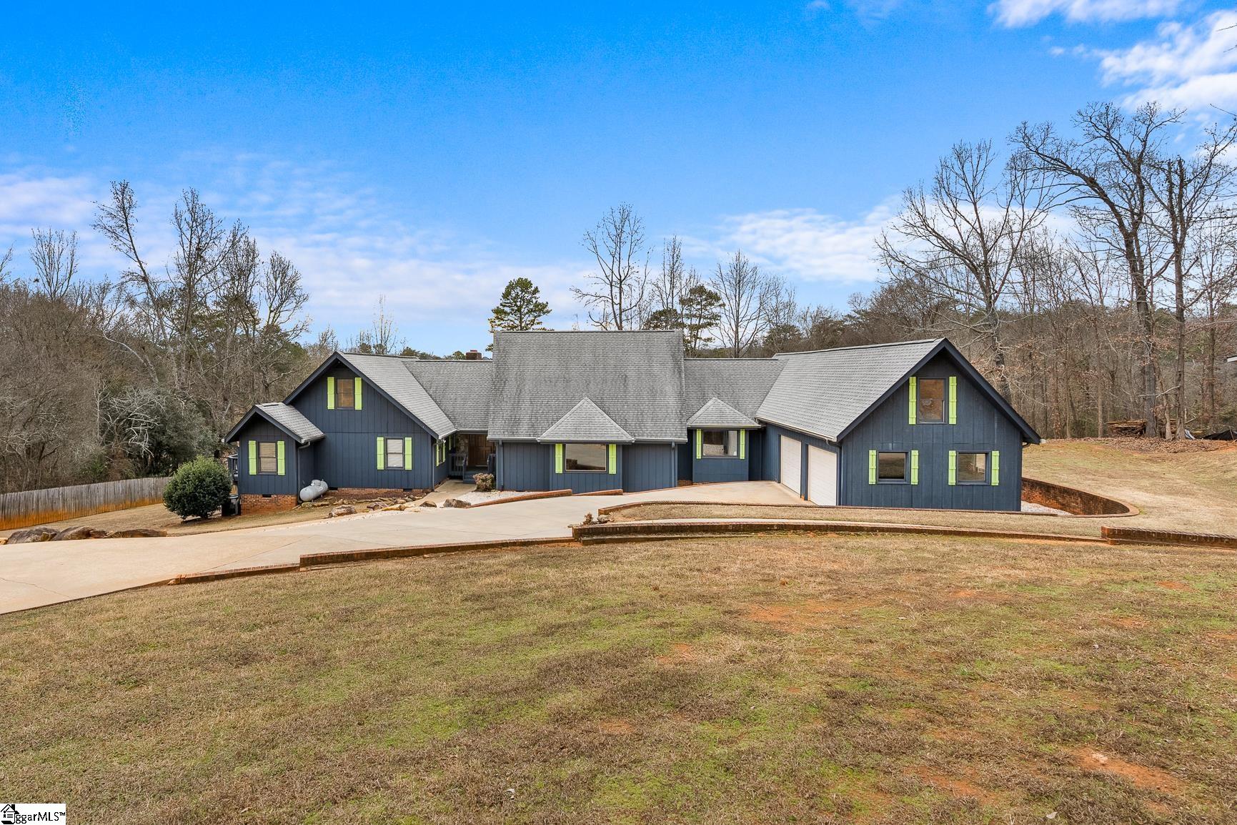 4805 Great Oaks Drive Property Photo 1