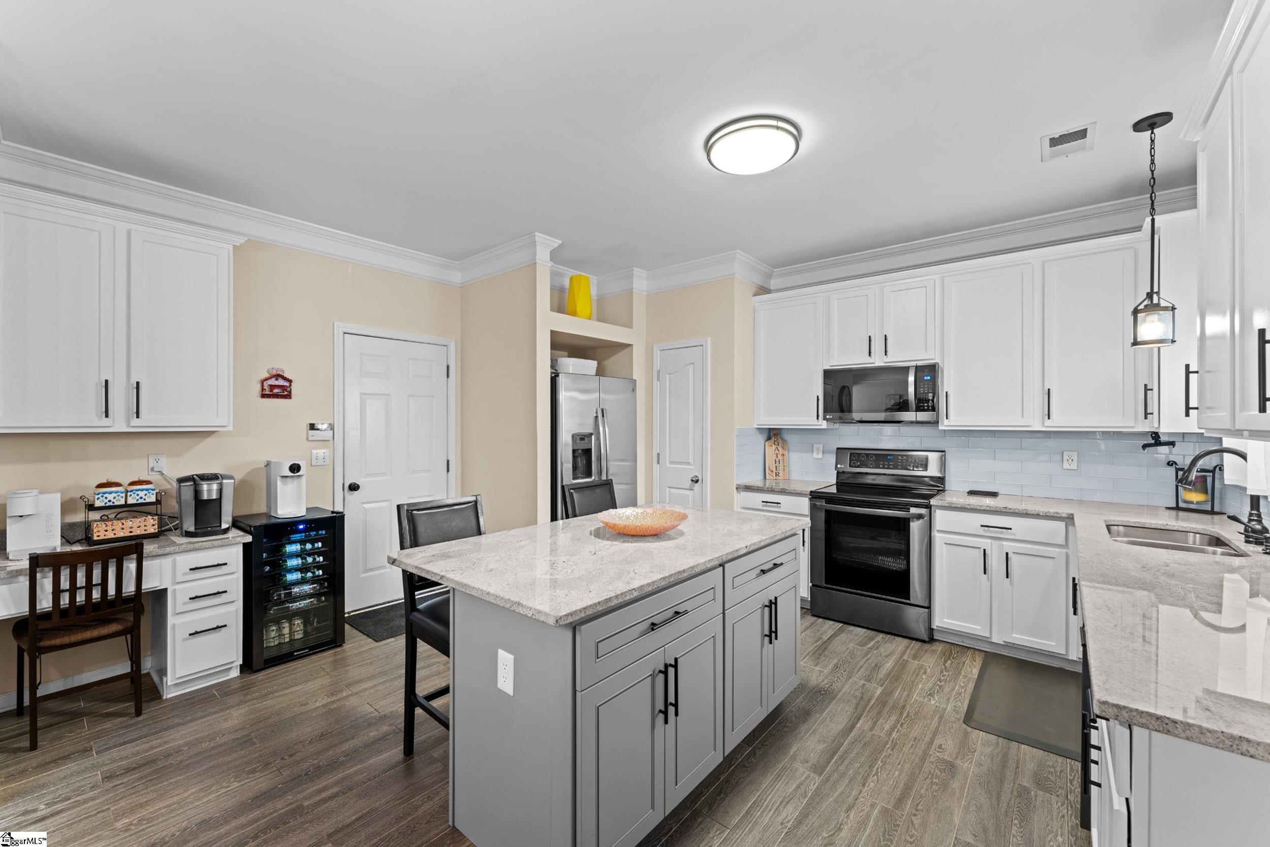 16 Paranor Drive Property Photo 12