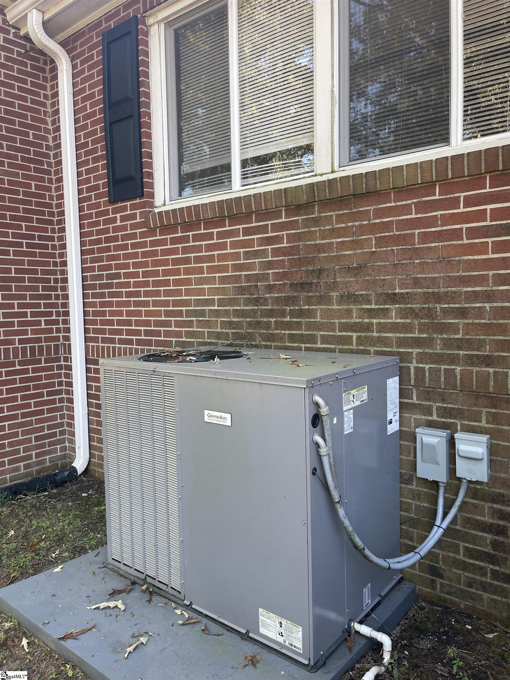 502 E Franklin Street Property Photo 5