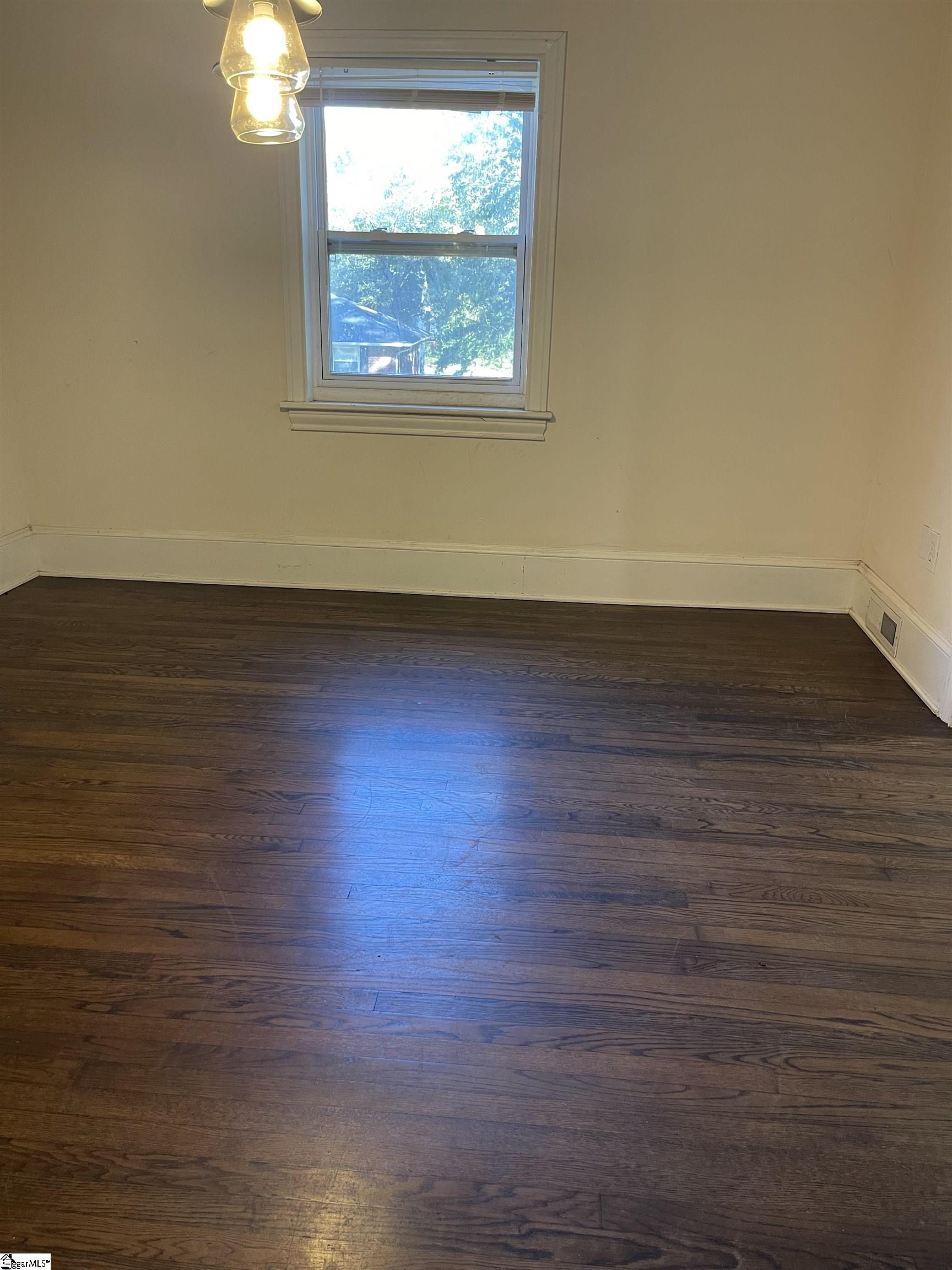 502 E Franklin Street Property Photo 11