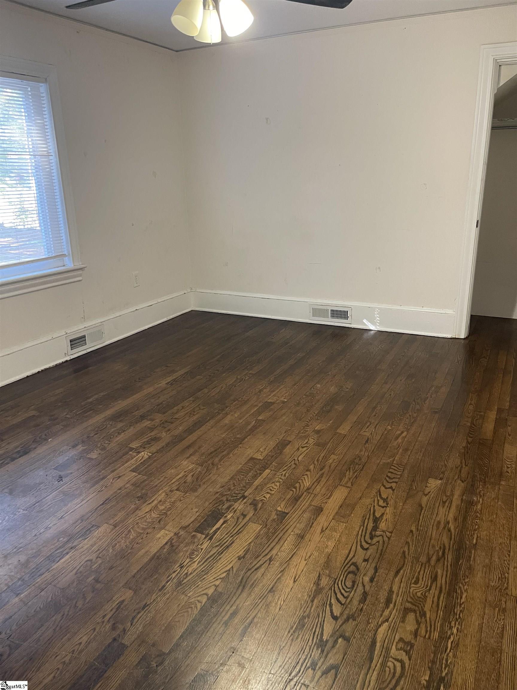 502 E Franklin Street Property Photo 20