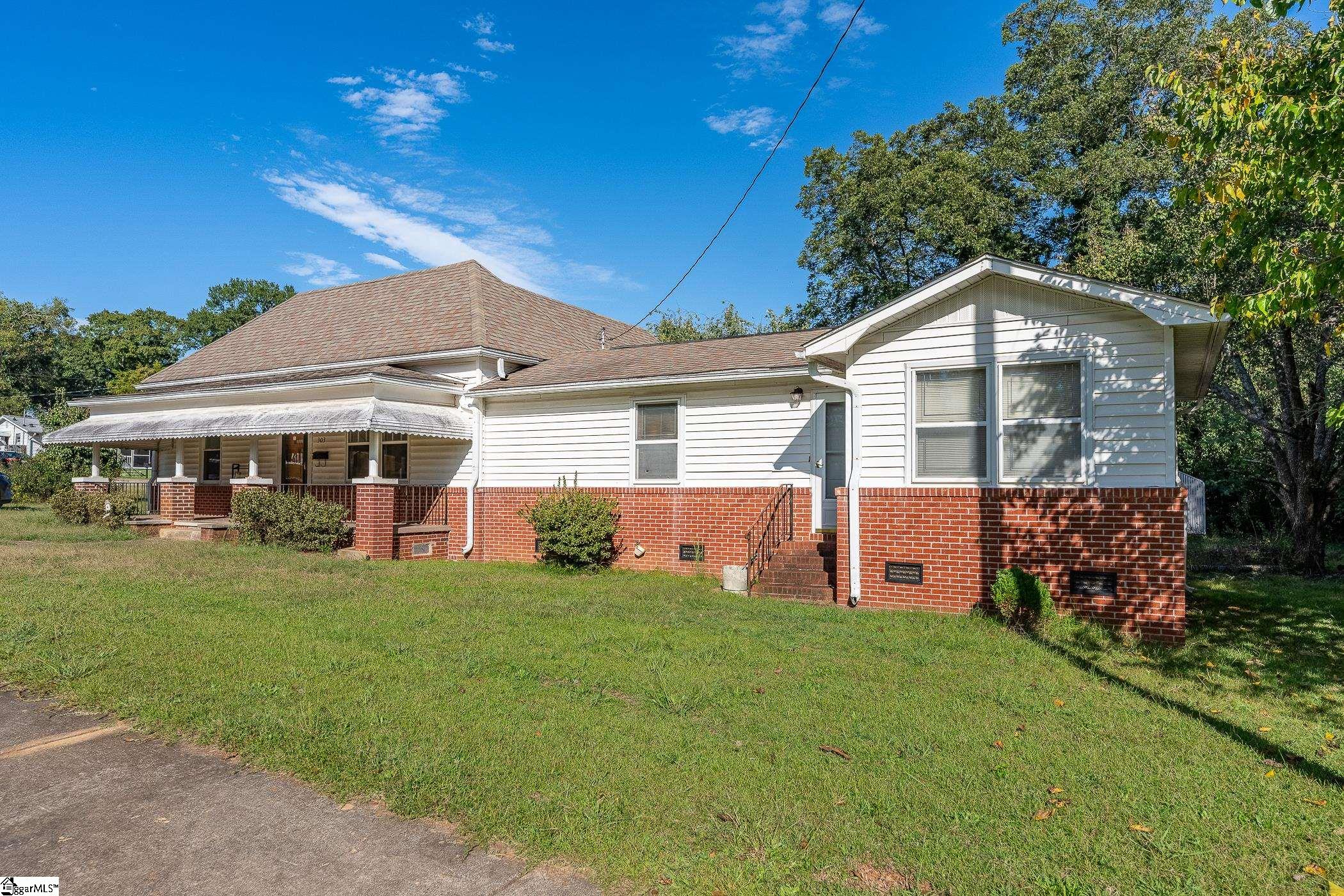 303 Pine Street Property Photo 1