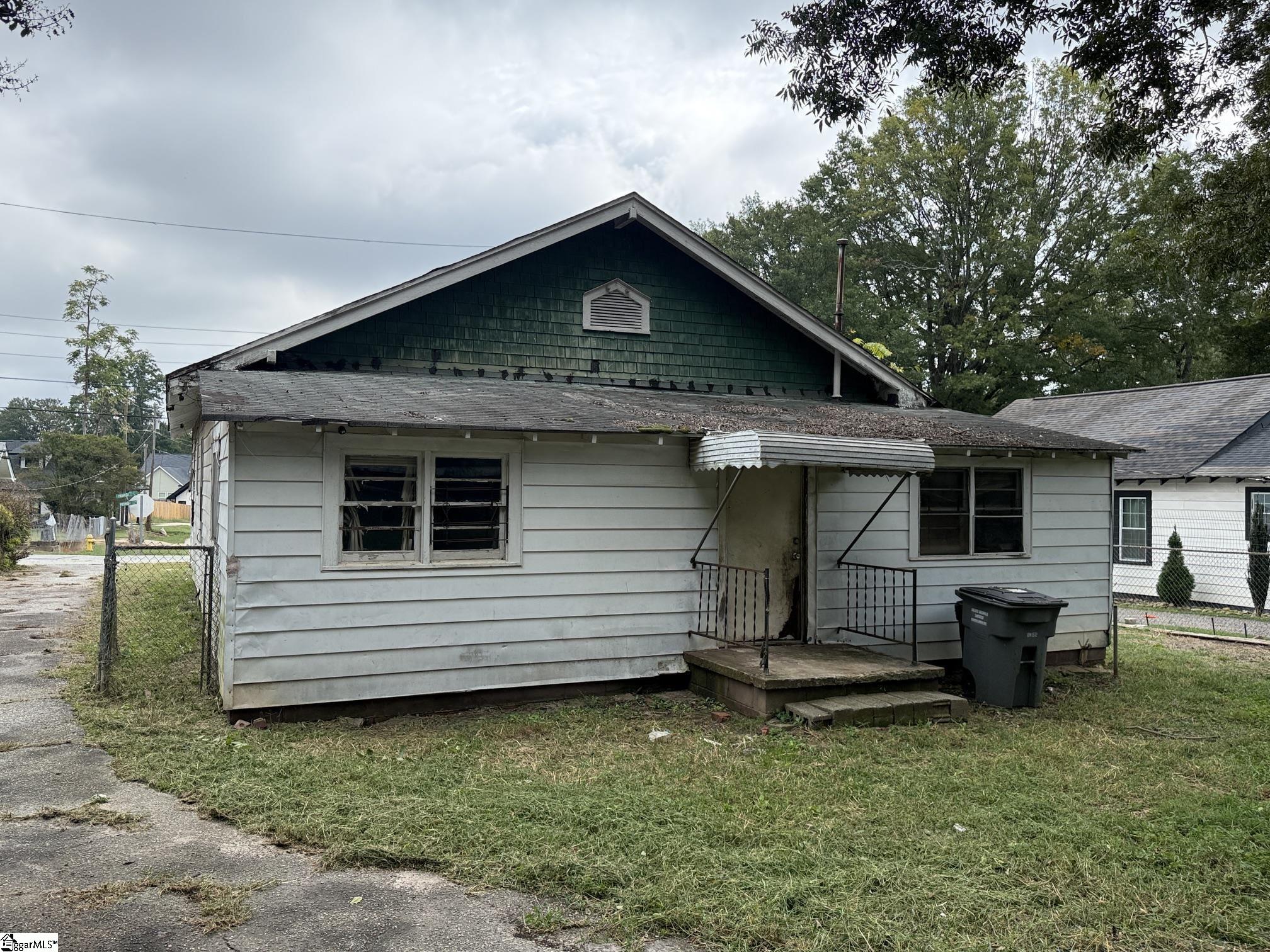 14 Piedmont Avenue Property Photo 15