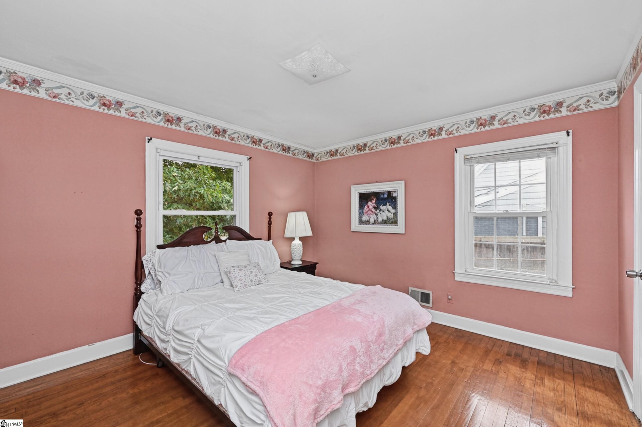 221 Lowndes Avenue Property Photo 18