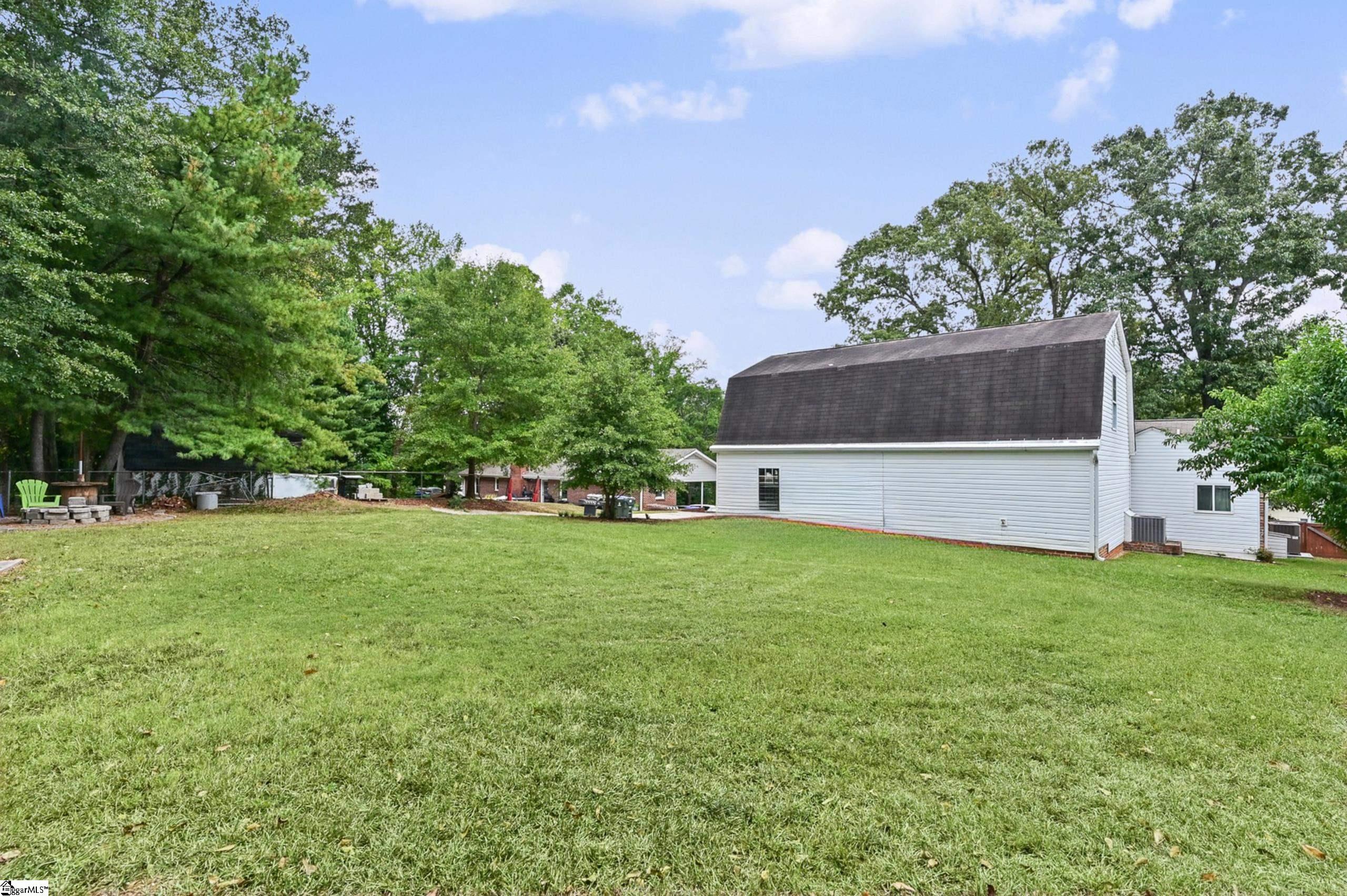 221 Lowndes Avenue Property Photo 29