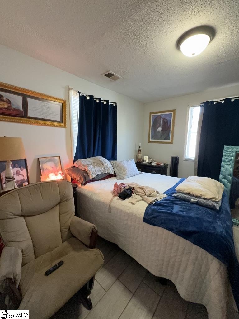 902 Railroad Street Property Photo 16