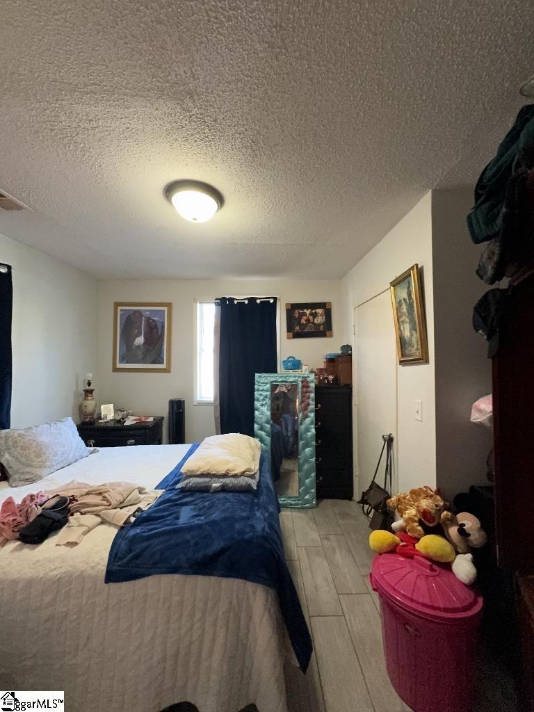 902 Railroad Street Property Photo 17