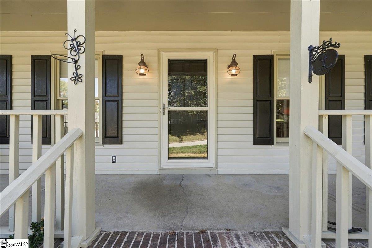 202 Bright Water Lane Property Photo 5